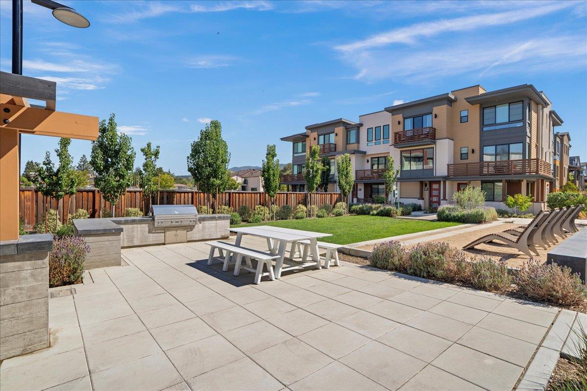 Detail Gallery Image 22 of 26 For 16293 Gellatt Ct, Los Gatos,  CA 95032 - 2 Beds | 2 Baths