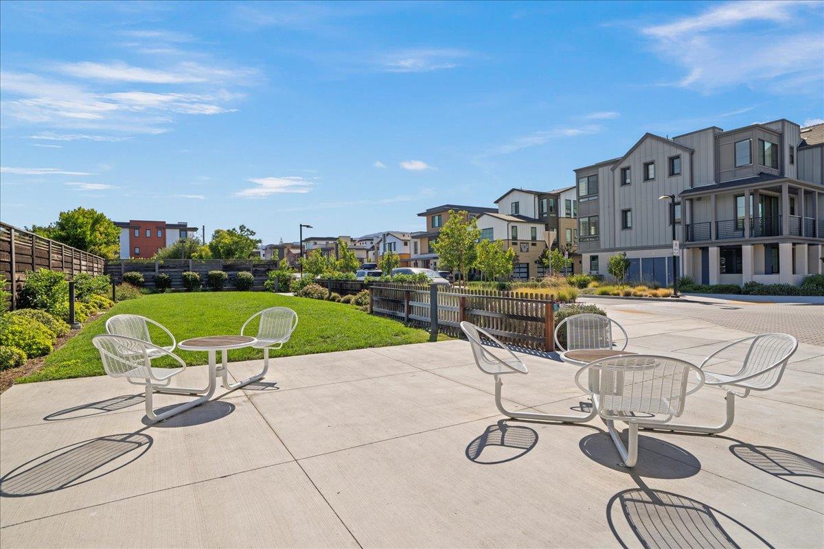Detail Gallery Image 23 of 26 For 16293 Gellatt Ct, Los Gatos,  CA 95032 - 2 Beds | 2 Baths