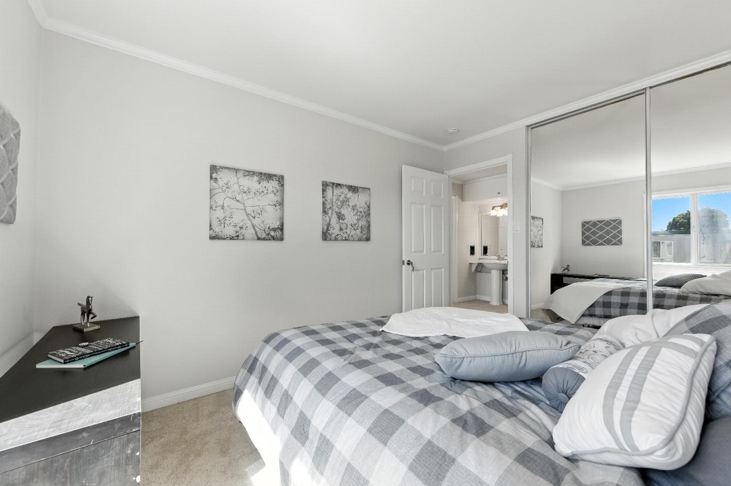 Detail Gallery Image 13 of 37 For 932 Peninsula Ave #406,  San Mateo,  CA 94401 - 2 Beds | 1 Baths
