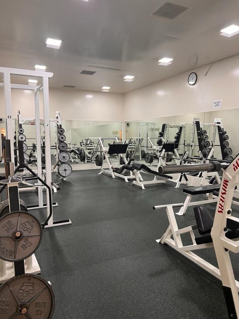 Detail Gallery Image 28 of 37 For 932 Peninsula Ave #406,  San Mateo,  CA 94401 - 2 Beds | 1 Baths