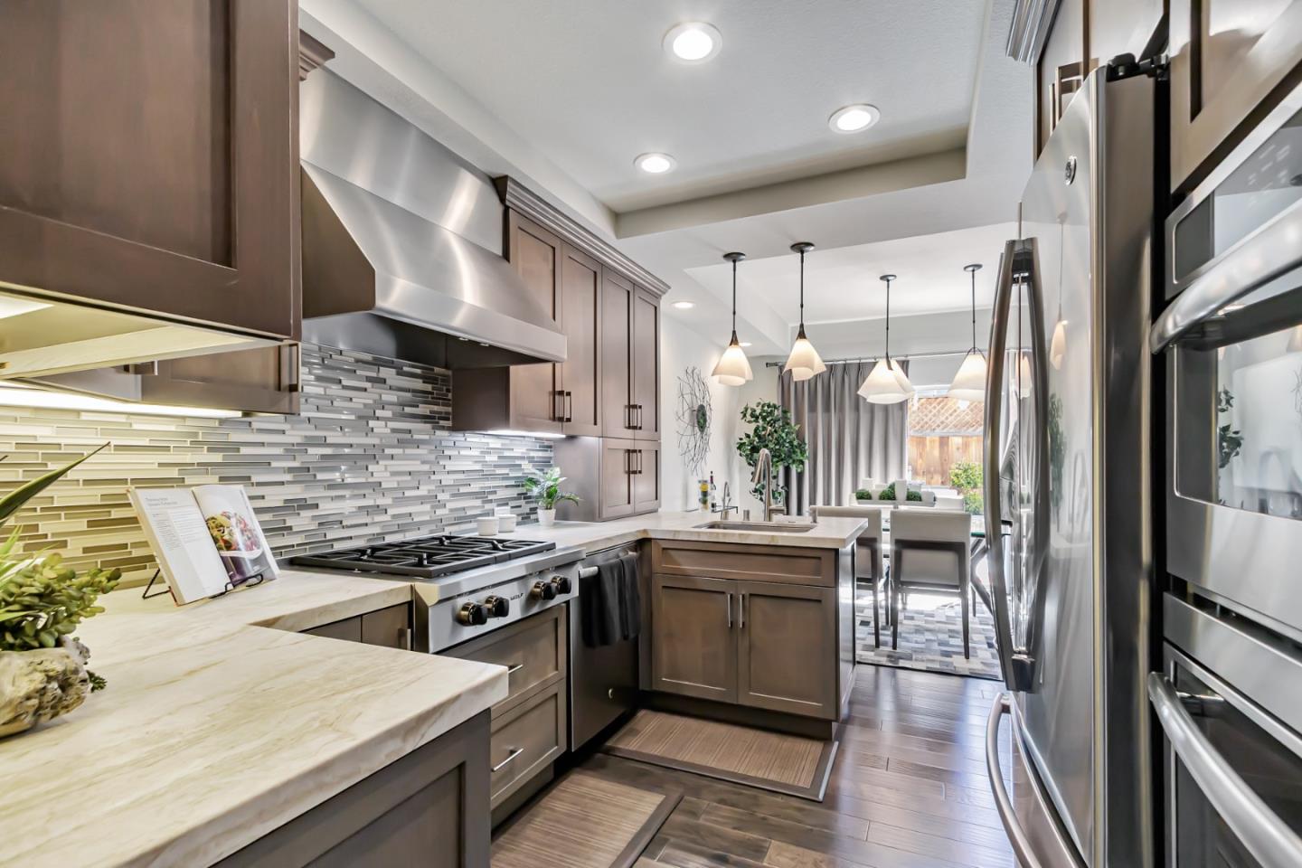 Detail Gallery Image 13 of 40 For 215 Chalet Woods Pl, Campbell,  CA 95008 - 3 Beds | 2/1 Baths