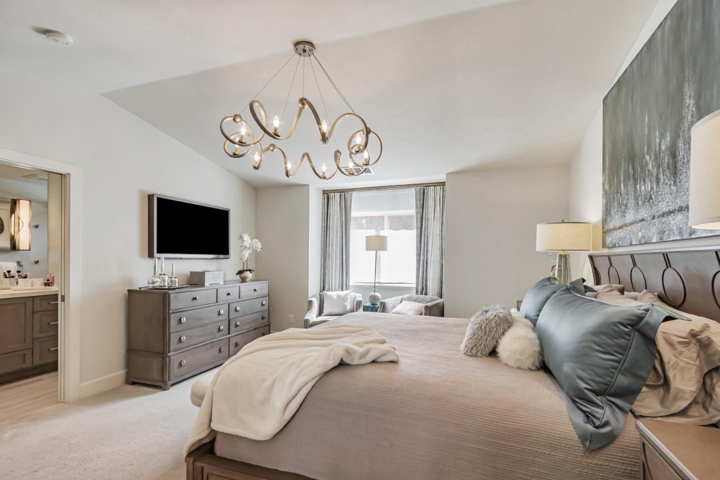 Detail Gallery Image 16 of 40 For 215 Chalet Woods Pl, Campbell,  CA 95008 - 3 Beds | 2/1 Baths