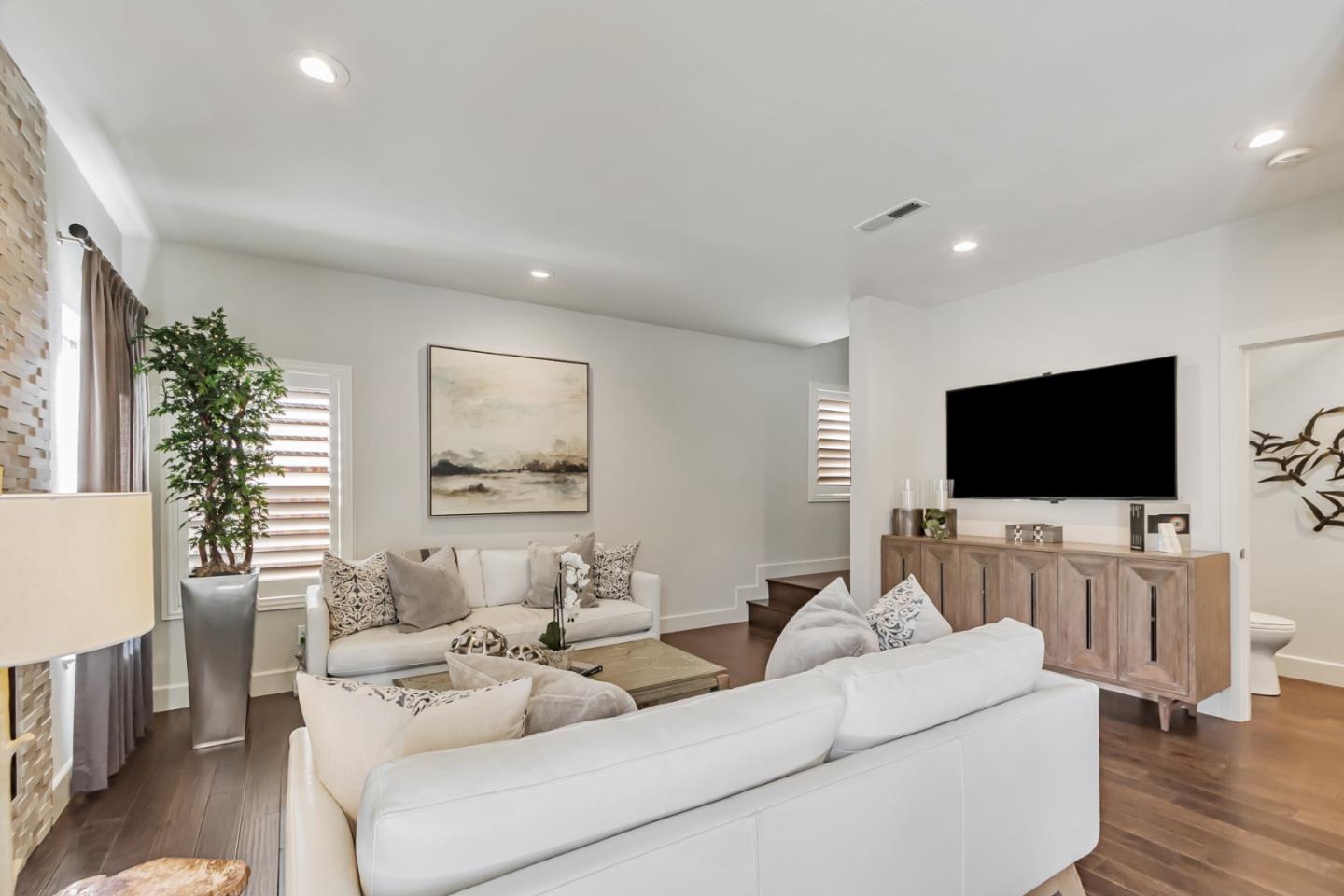 Detail Gallery Image 6 of 40 For 215 Chalet Woods Pl, Campbell,  CA 95008 - 3 Beds | 2/1 Baths