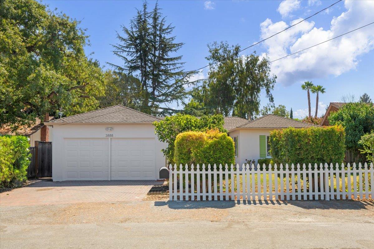 Detail Gallery Image 17 of 17 For 3888 Magnolia Dr, Palo Alto,  CA 94306 - 3 Beds | 2 Baths