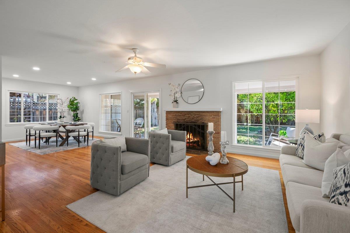 Detail Gallery Image 2 of 17 For 3888 Magnolia Dr, Palo Alto,  CA 94306 - 3 Beds | 2 Baths