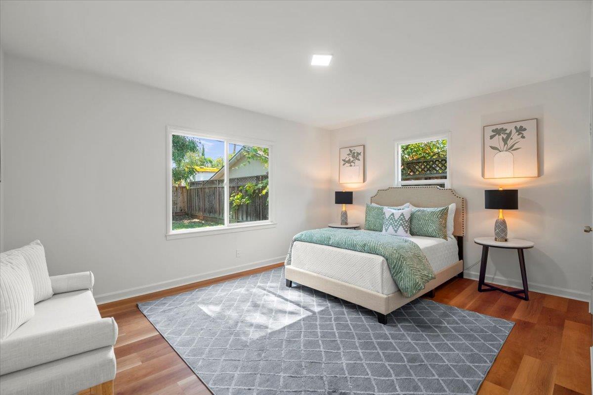 Detail Gallery Image 9 of 17 For 3888 Magnolia Dr, Palo Alto,  CA 94306 - 3 Beds | 2 Baths