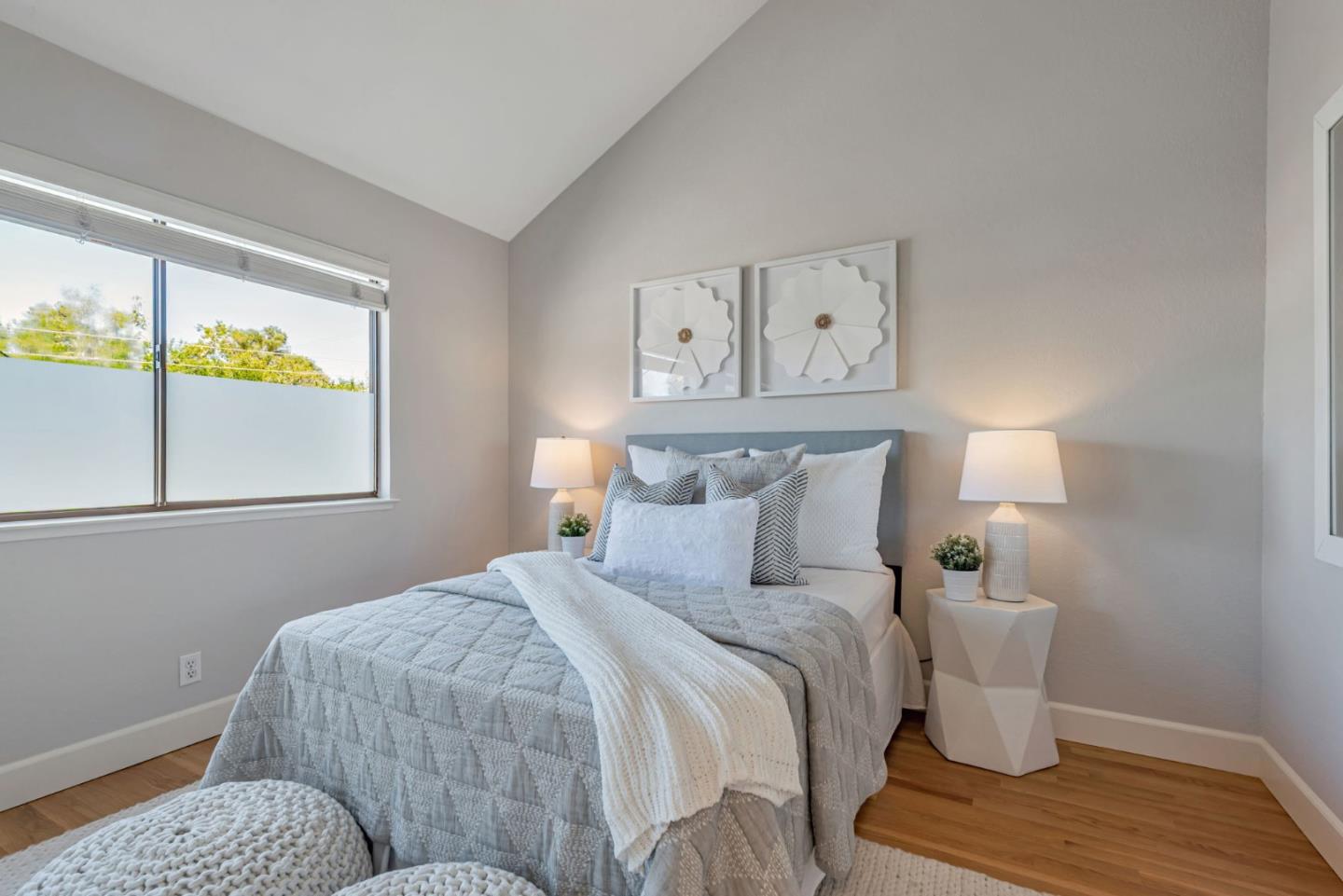 Detail Gallery Image 11 of 24 For 220 Milbrae Ln, Los Gatos,  CA 95032 - 3 Beds | 2 Baths
