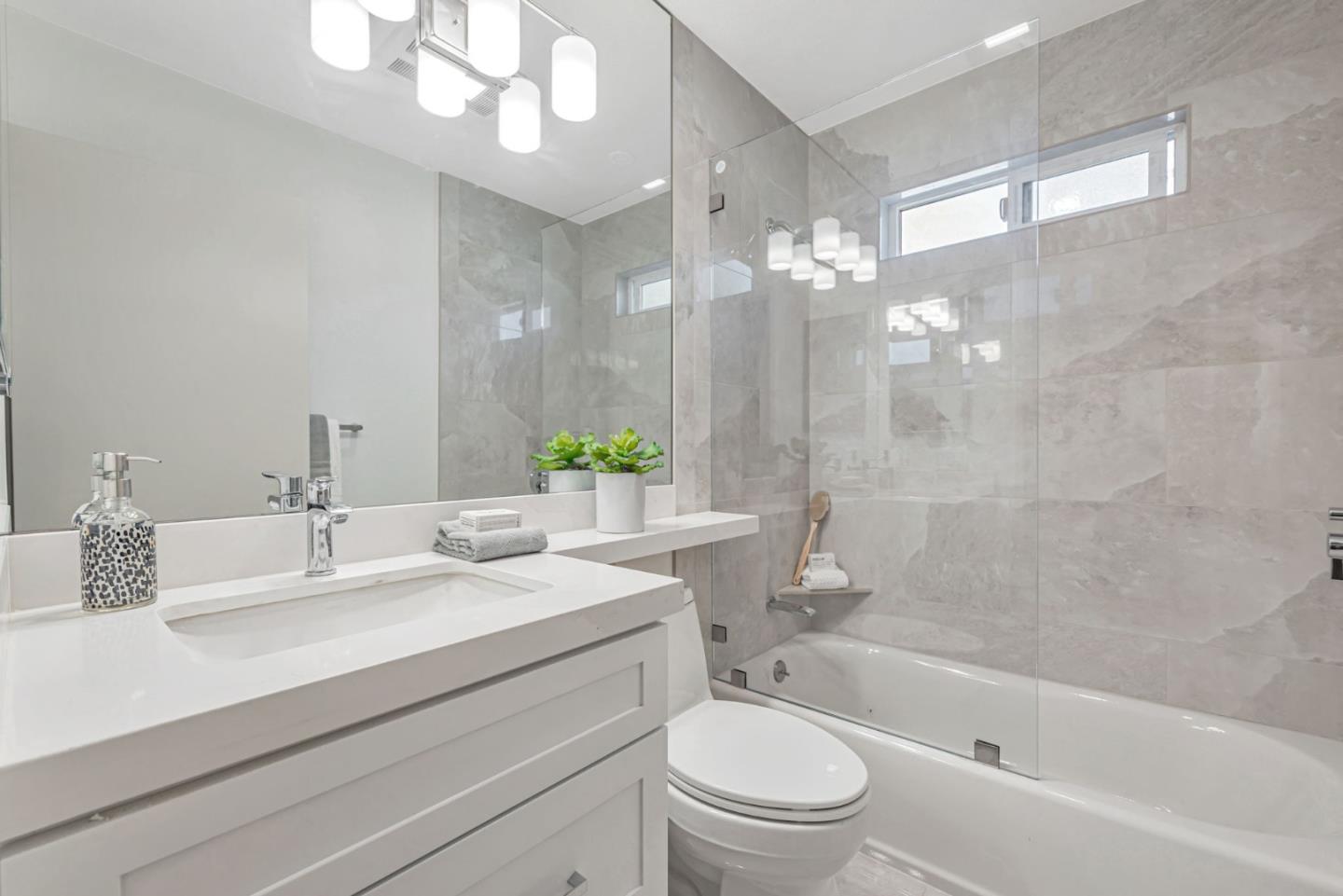 Detail Gallery Image 15 of 24 For 220 Milbrae Ln, Los Gatos,  CA 95032 - 3 Beds | 2 Baths