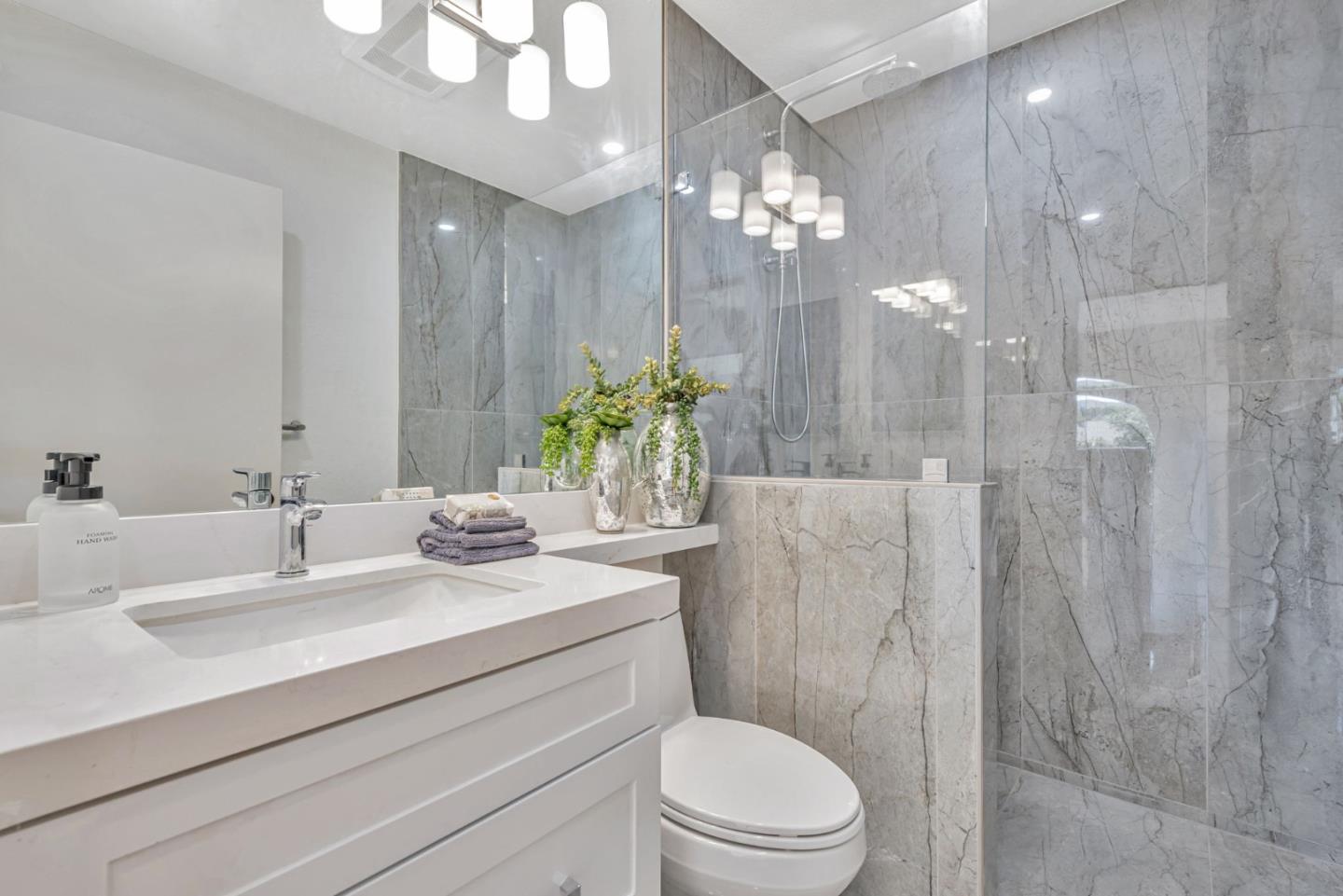Detail Gallery Image 16 of 24 For 220 Milbrae Ln, Los Gatos,  CA 95032 - 3 Beds | 2 Baths
