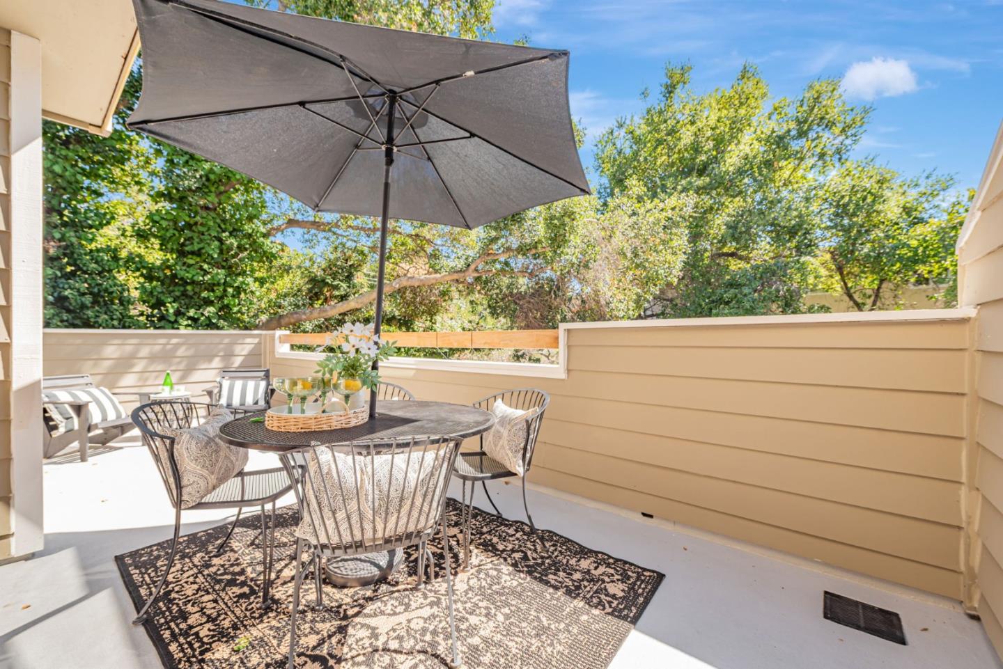 Detail Gallery Image 18 of 24 For 220 Milbrae Ln, Los Gatos,  CA 95032 - 3 Beds | 2 Baths