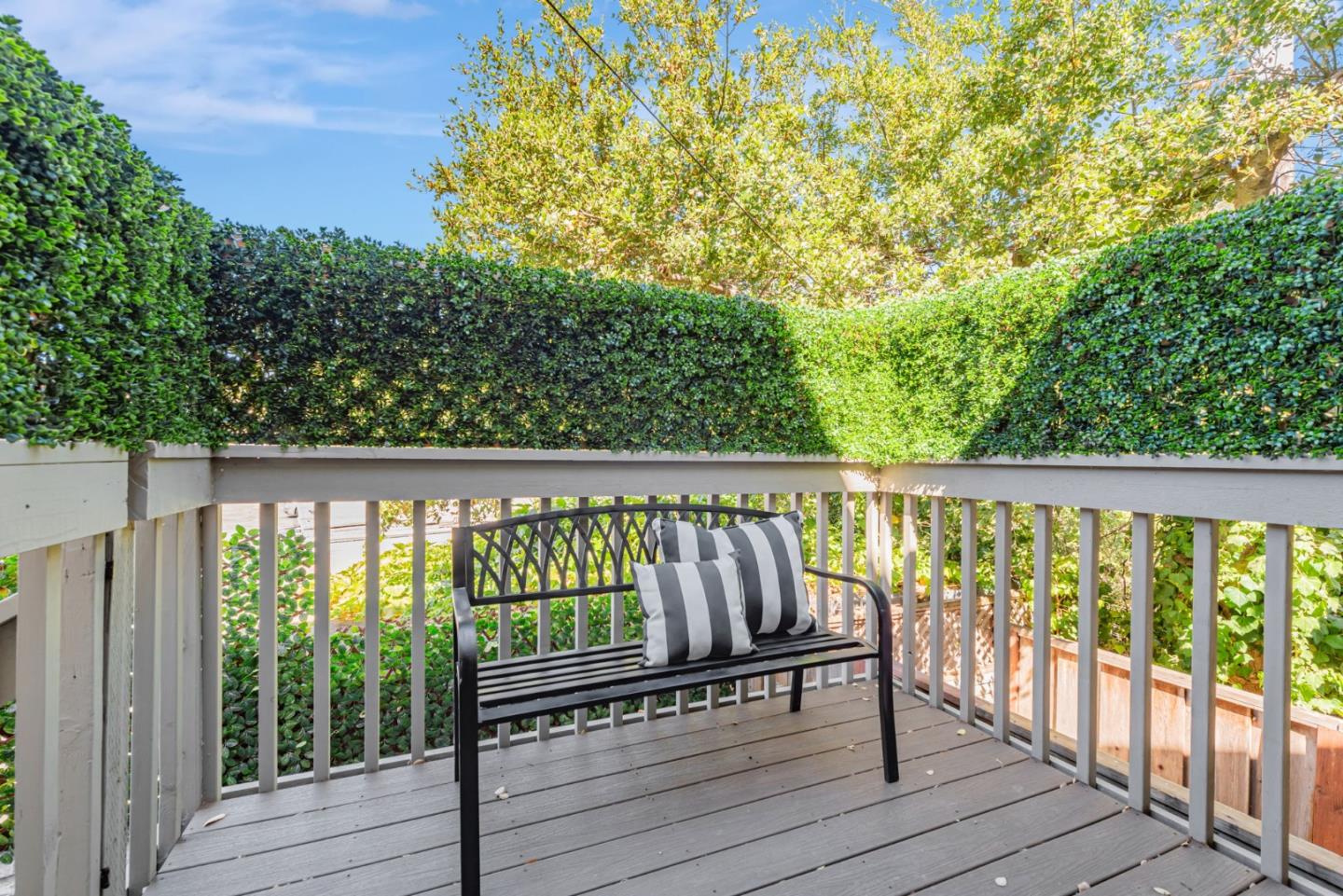 Detail Gallery Image 21 of 24 For 220 Milbrae Ln, Los Gatos,  CA 95032 - 3 Beds | 2 Baths