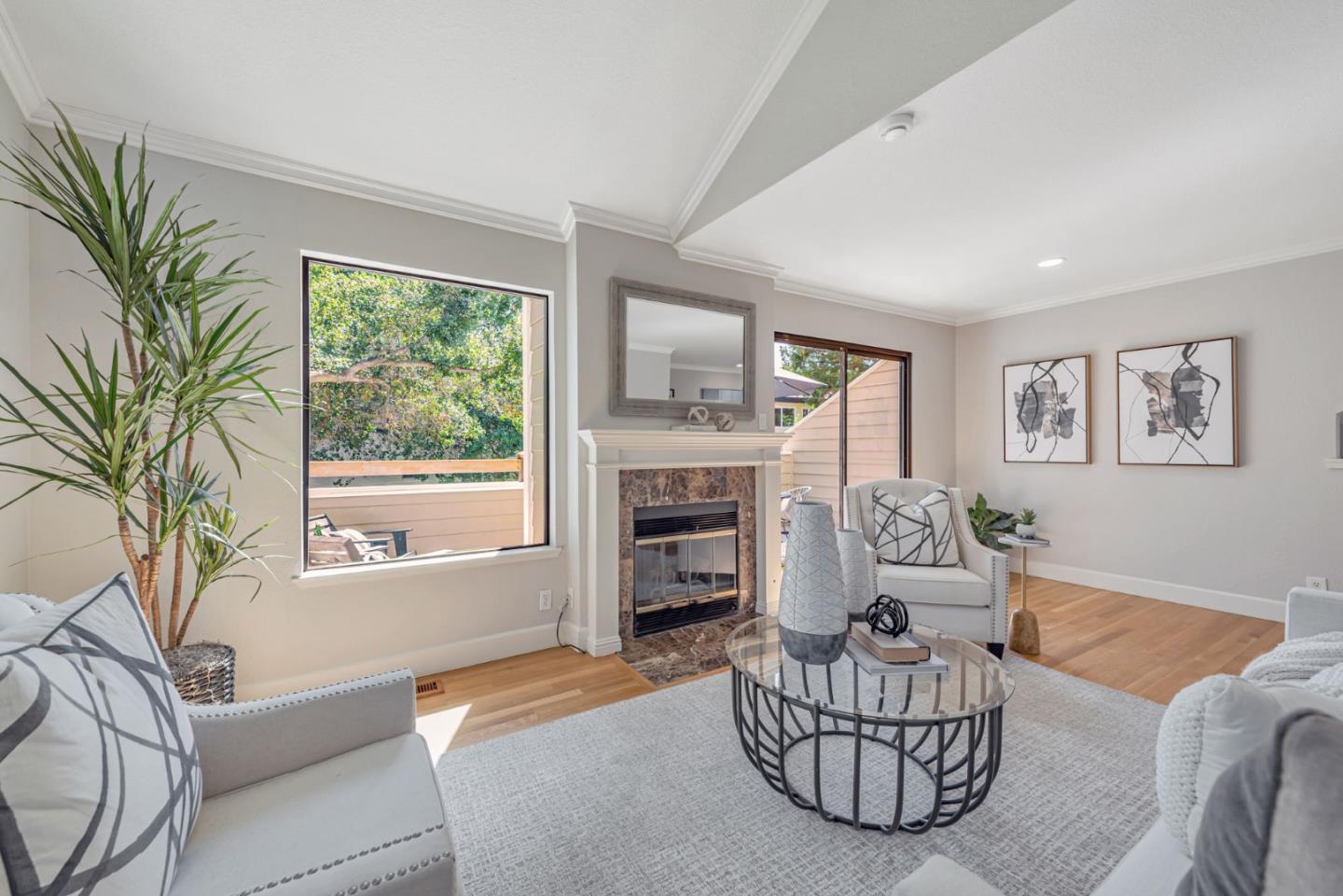 Detail Gallery Image 4 of 24 For 220 Milbrae Ln, Los Gatos,  CA 95032 - 3 Beds | 2 Baths