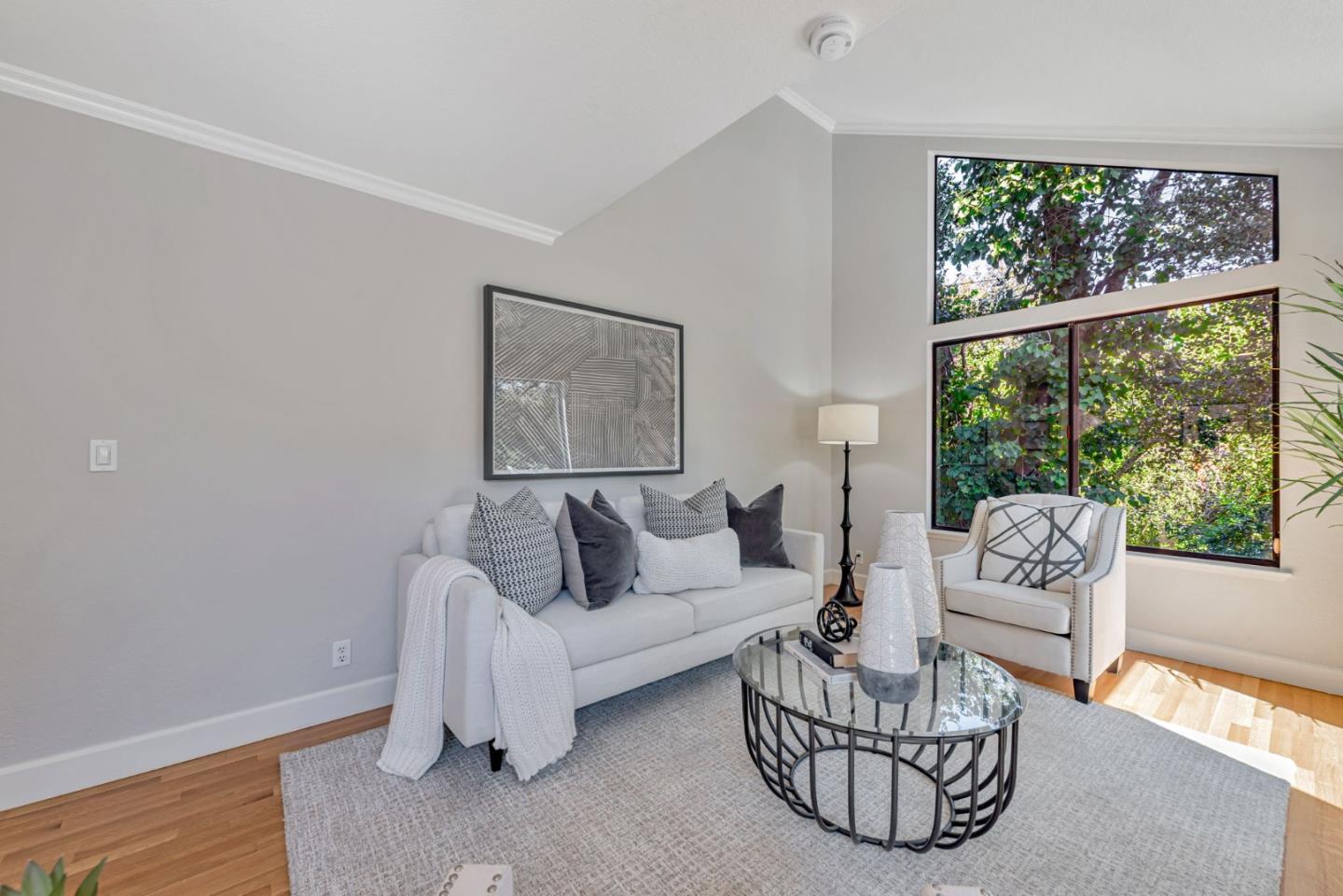 Detail Gallery Image 5 of 24 For 220 Milbrae Ln, Los Gatos,  CA 95032 - 3 Beds | 2 Baths