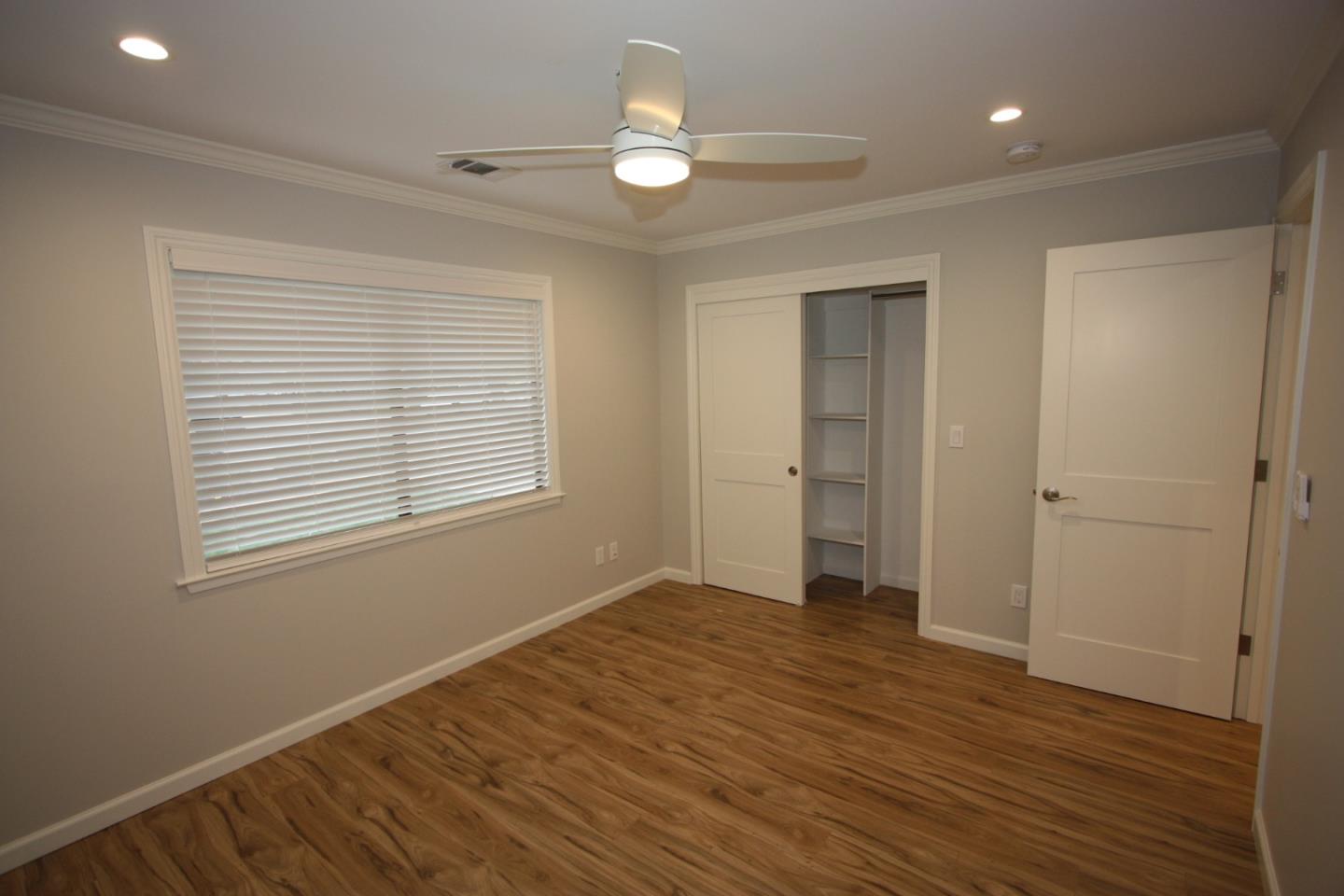 Detail Gallery Image 12 of 14 For 725 Laurel Ave, Burlingame,  CA 94010 - 3 Beds | 2 Baths