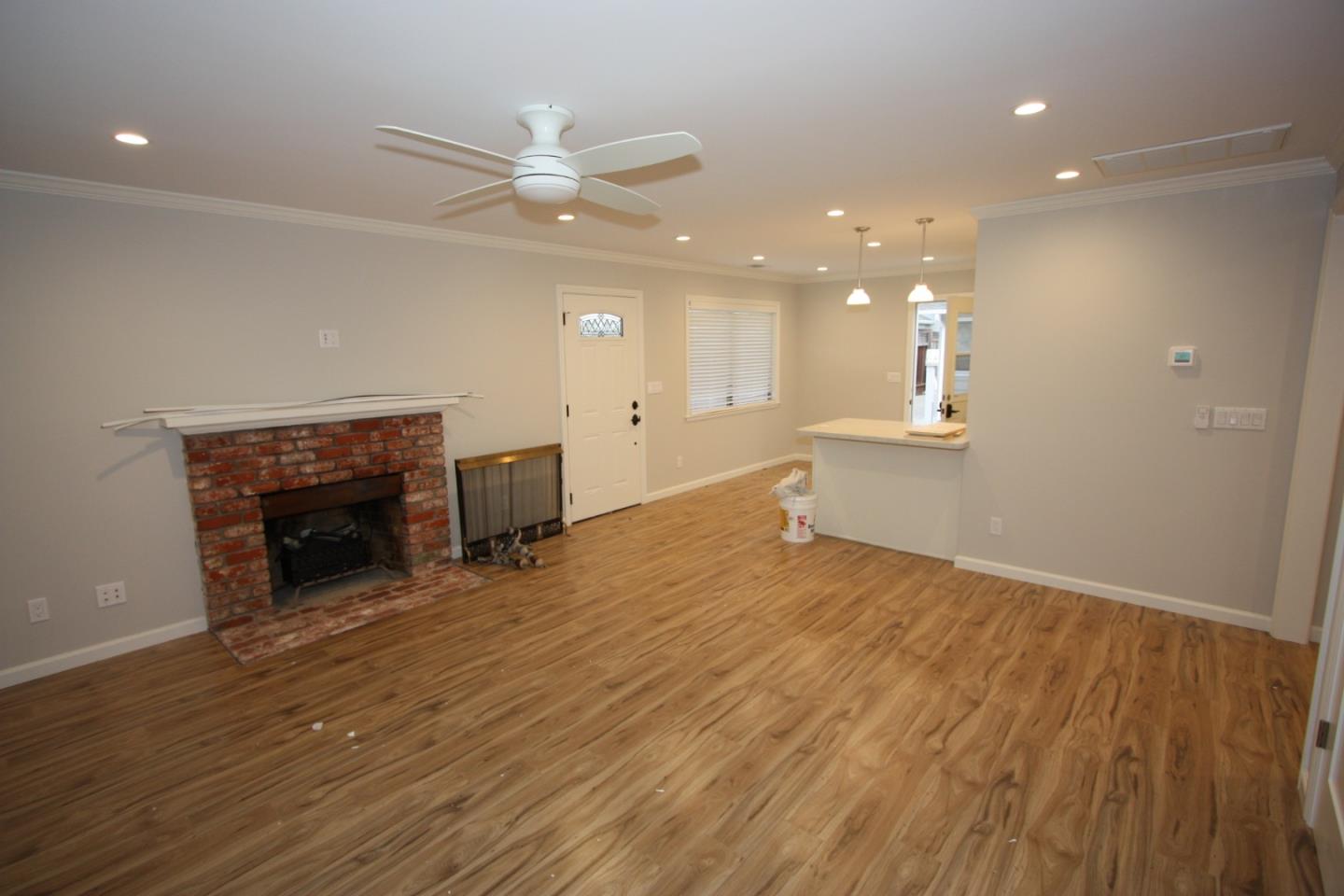 Detail Gallery Image 7 of 14 For 725 Laurel Ave, Burlingame,  CA 94010 - 3 Beds | 2 Baths