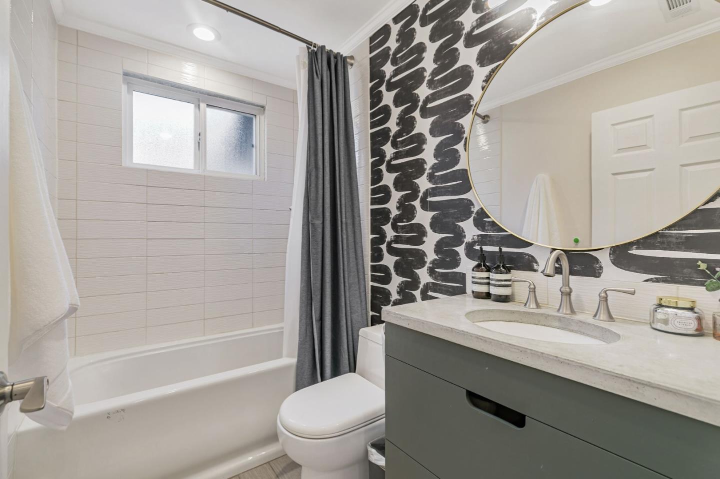 Detail Gallery Image 21 of 30 For 1715 Hogar Dr, San Jose,  CA 95124 - 3 Beds | 2 Baths
