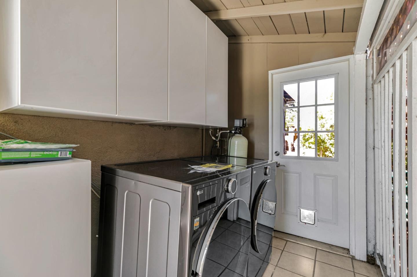 Detail Gallery Image 23 of 30 For 1715 Hogar Dr, San Jose,  CA 95124 - 3 Beds | 2 Baths