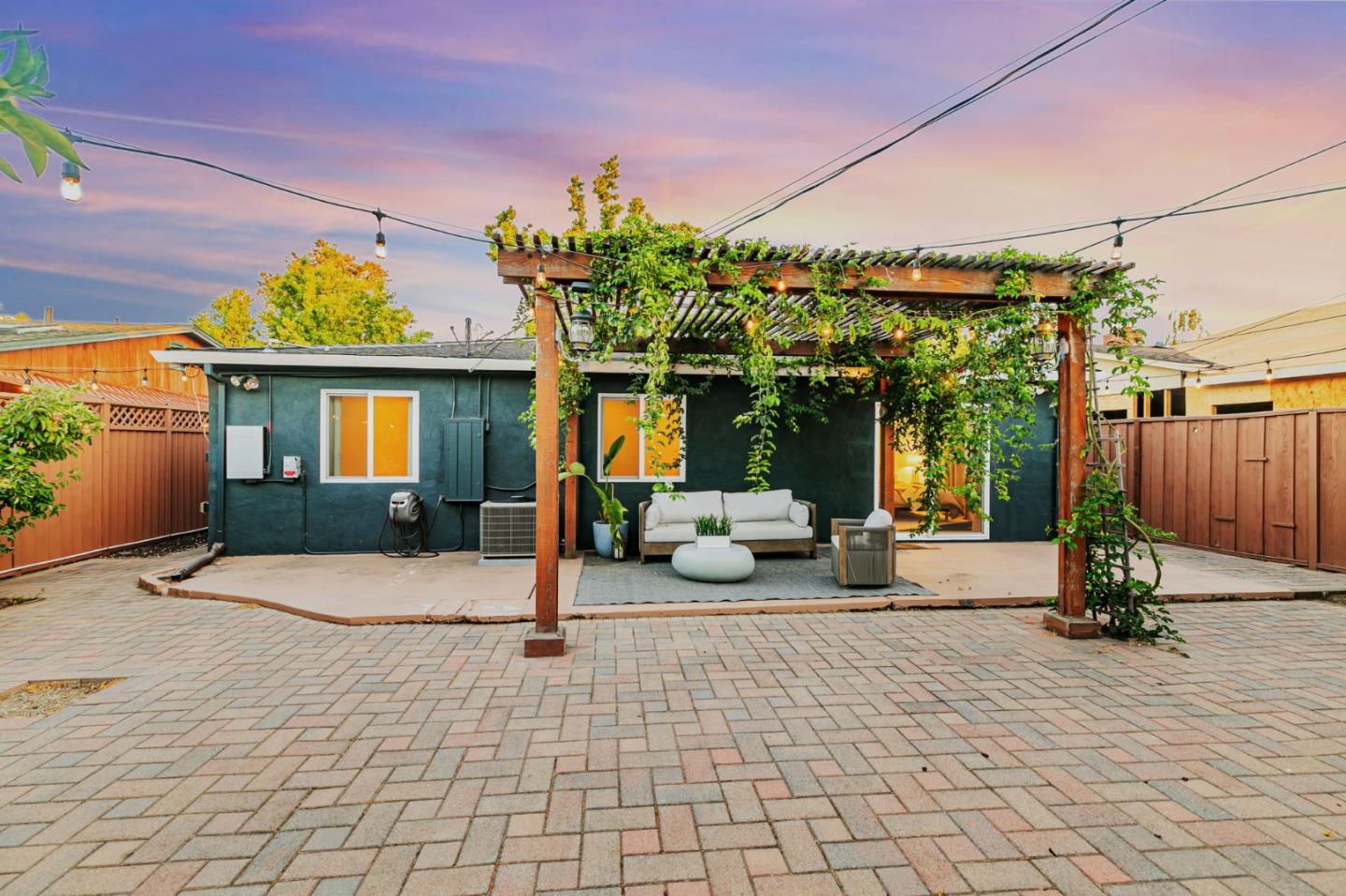 Detail Gallery Image 24 of 30 For 1715 Hogar Dr, San Jose,  CA 95124 - 3 Beds | 2 Baths