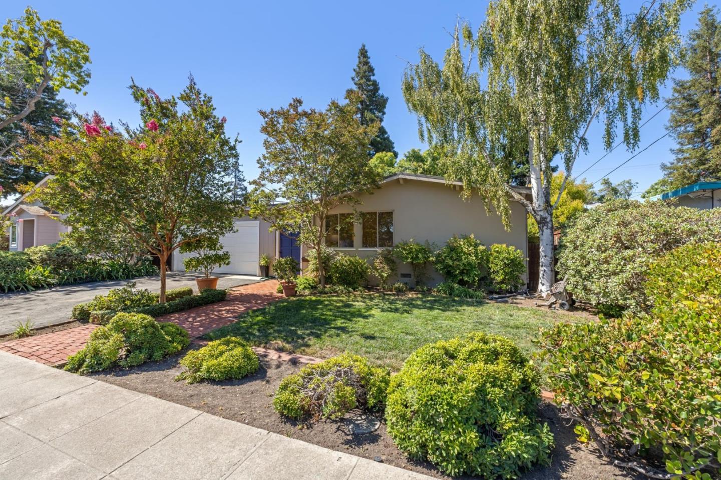 Detail Gallery Image 2 of 70 For 3224 Kipling St, Palo Alto,  CA 94306 - 3 Beds | 2 Baths