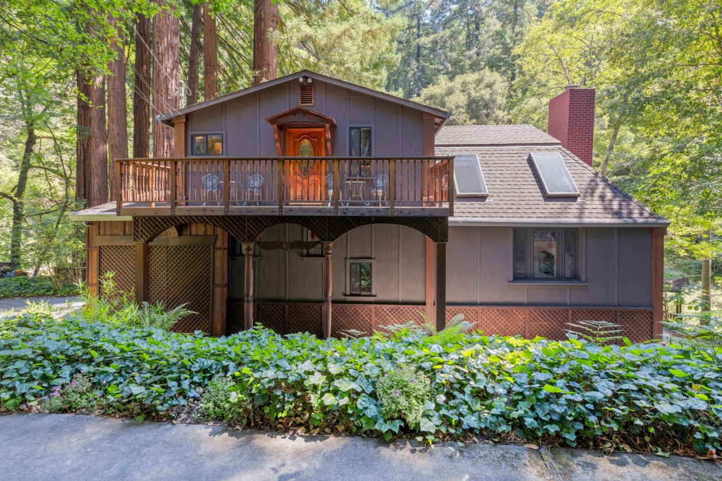 Detail Gallery Image 1 of 68 For 240 Old River Ln, Brookdale,  CA 95007 - 3 Beds | 3/1 Baths