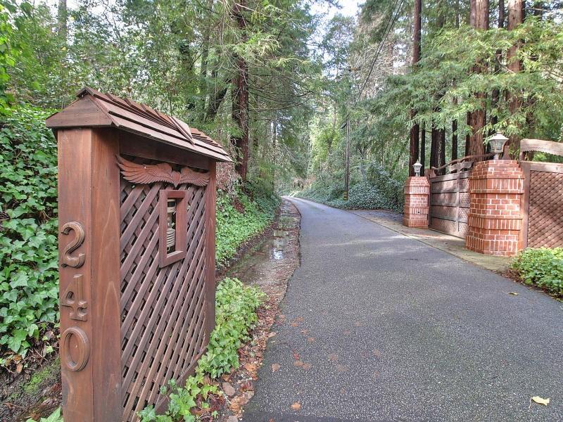 Detail Gallery Image 2 of 68 For 240 Old River Ln, Brookdale,  CA 95007 - 3 Beds | 3/1 Baths