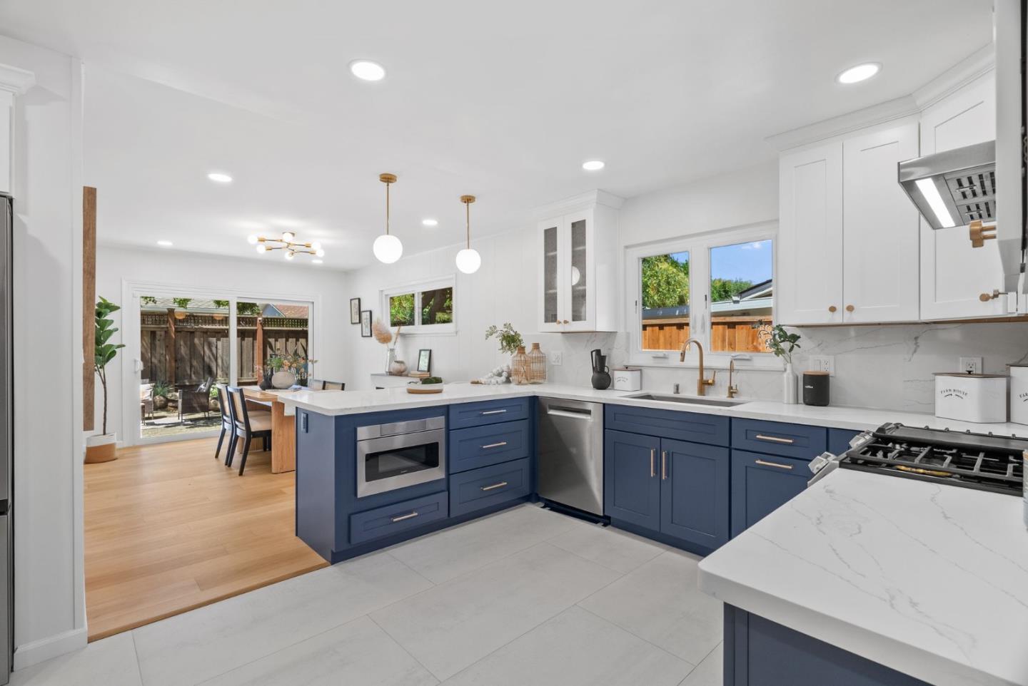 Detail Gallery Image 10 of 35 For 1539 Crespi Dr, San Jose,  CA 95129 - 3 Beds | 2 Baths
