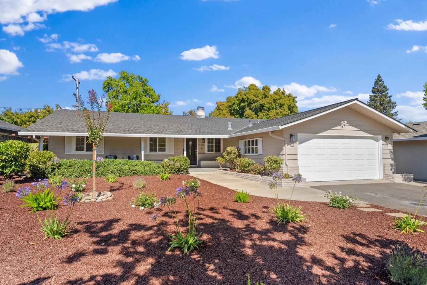 Detail Gallery Image 2 of 35 For 1539 Crespi Dr, San Jose,  CA 95129 - 3 Beds | 2 Baths