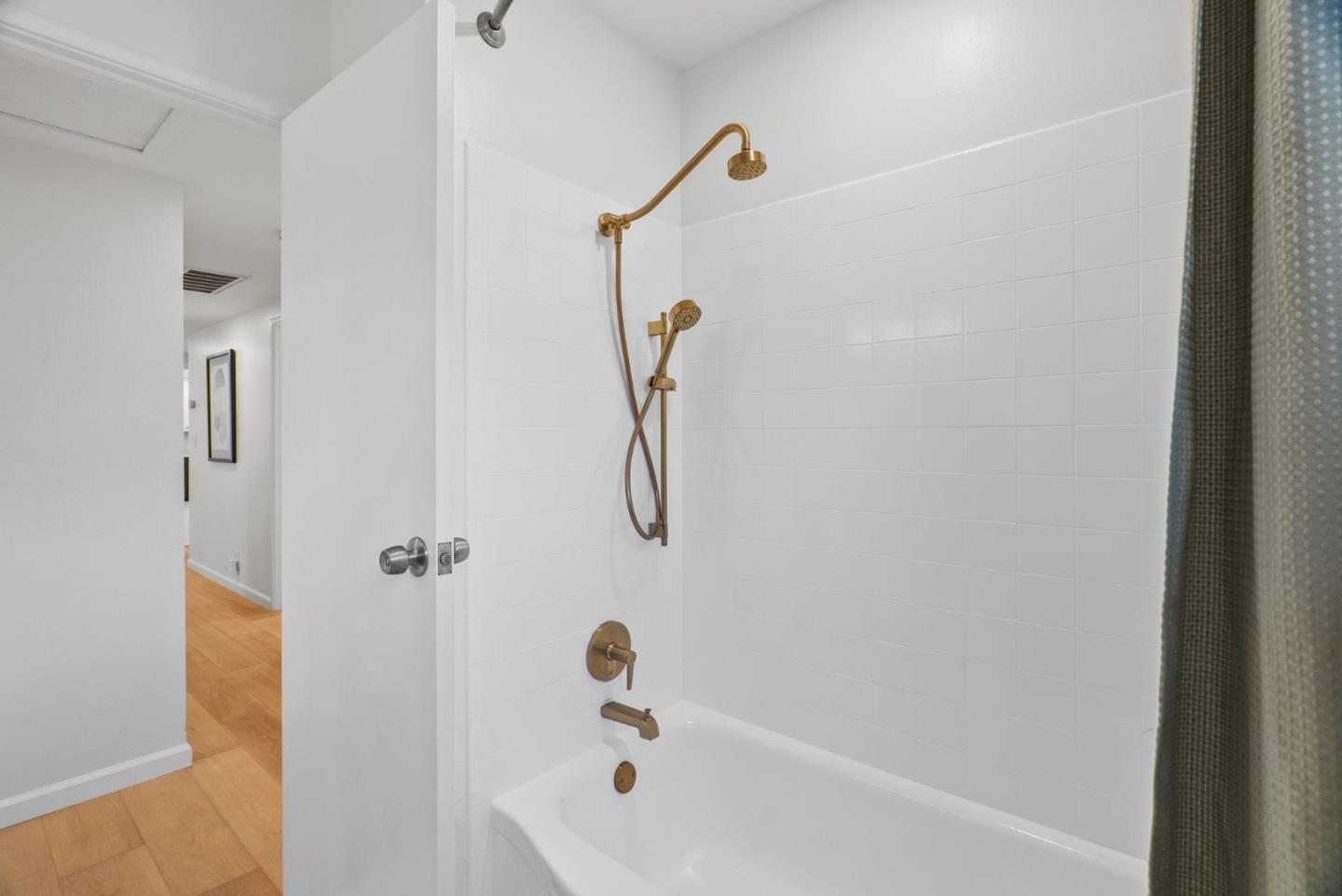 Detail Gallery Image 21 of 35 For 1539 Crespi Dr, San Jose,  CA 95129 - 3 Beds | 2 Baths