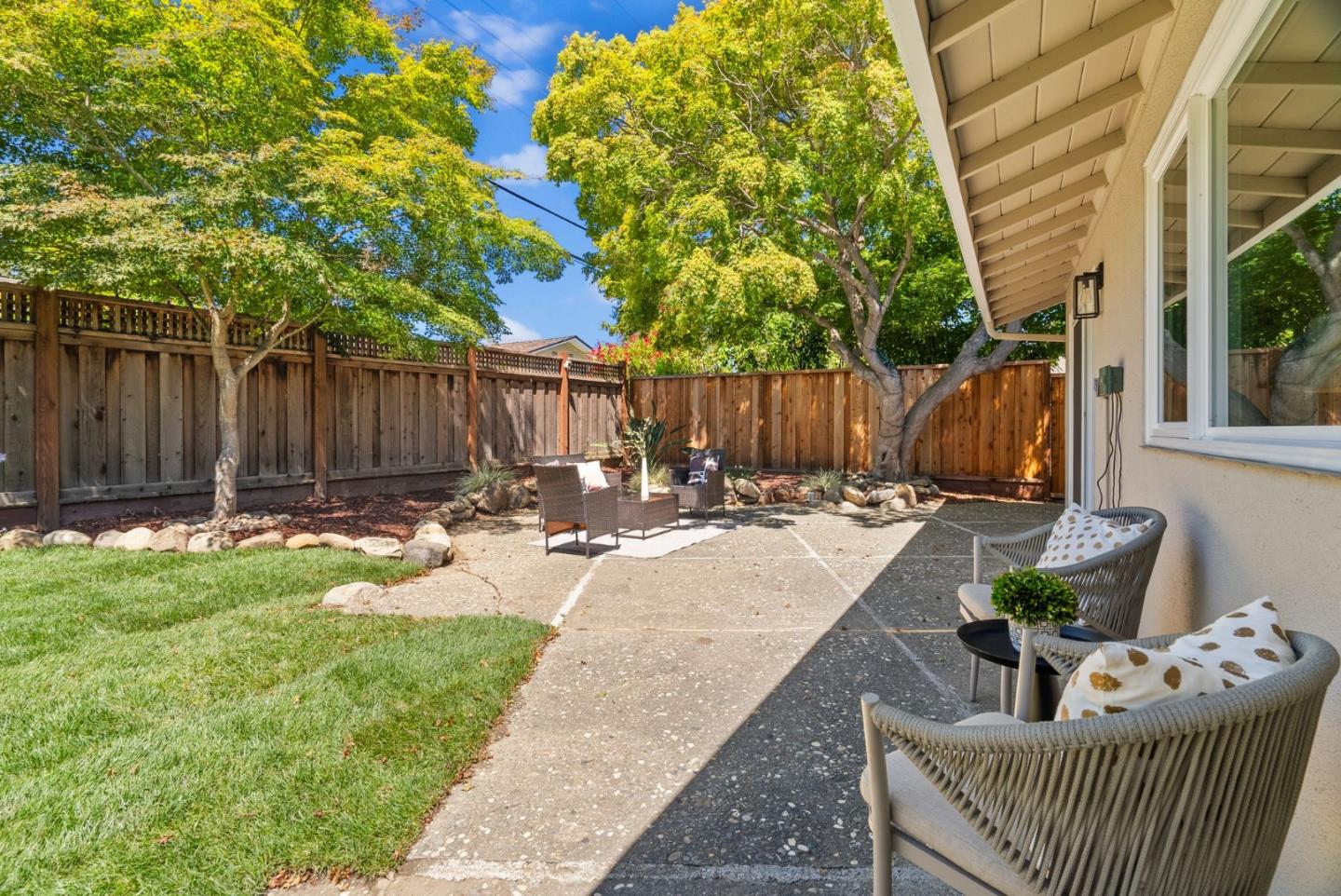 Detail Gallery Image 27 of 35 For 1539 Crespi Dr, San Jose,  CA 95129 - 3 Beds | 2 Baths