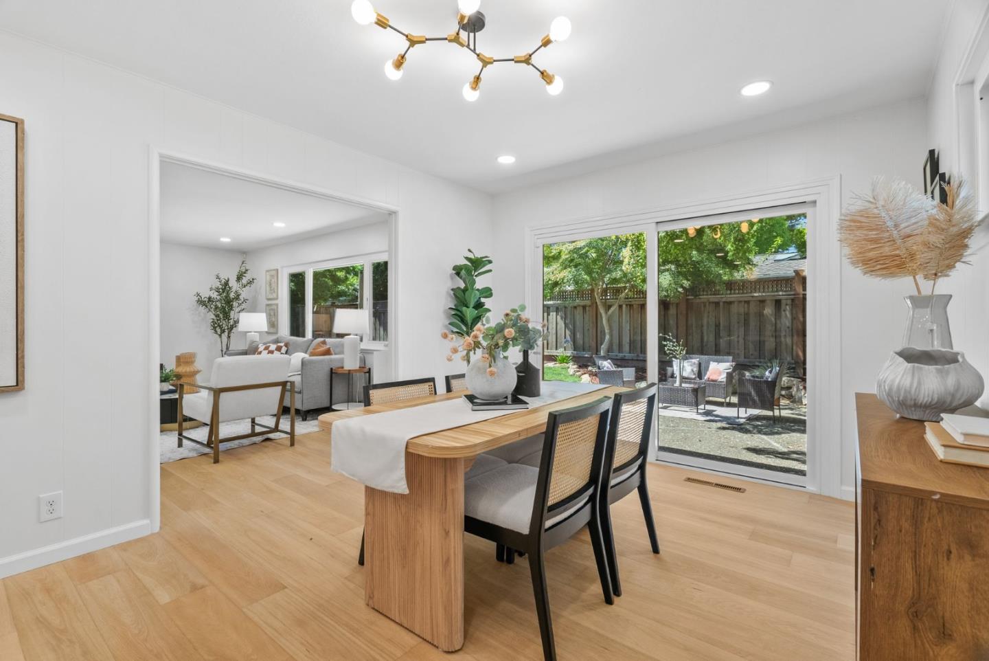 Detail Gallery Image 7 of 35 For 1539 Crespi Dr, San Jose,  CA 95129 - 3 Beds | 2 Baths