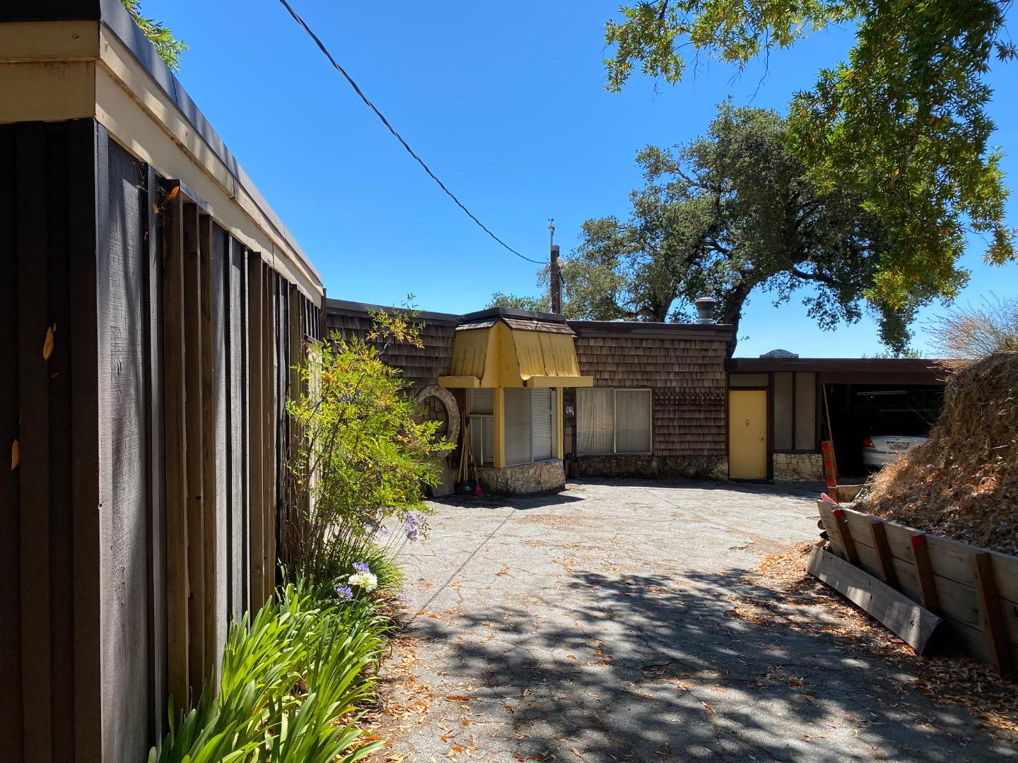 Detail Gallery Image 8 of 25 For 21460 Bear Creek Rd, Los Gatos,  CA 95033 - – Beds | – Baths