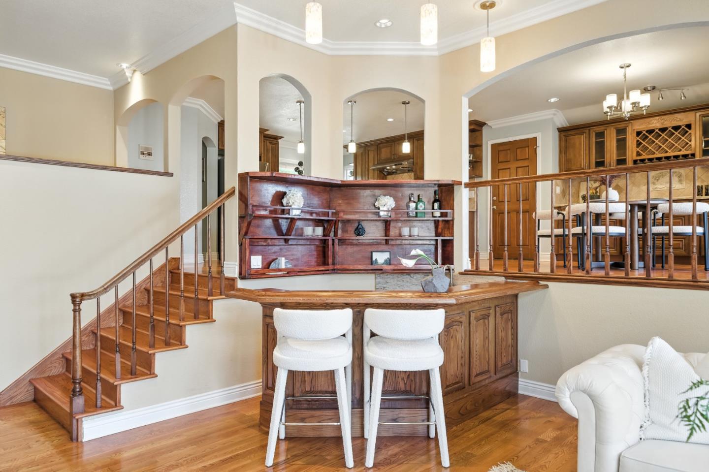 Detail Gallery Image 9 of 68 For 15610 Oakridge, Morgan Hill,  CA 95037 - 5 Beds | 3 Baths