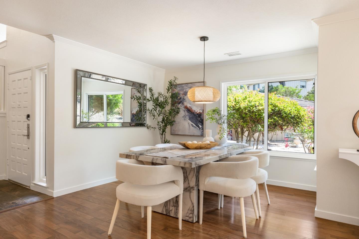Detail Gallery Image 5 of 27 For 15 Calypso Ln, San Carlos,  CA 94070 - 3 Beds | 2/1 Baths