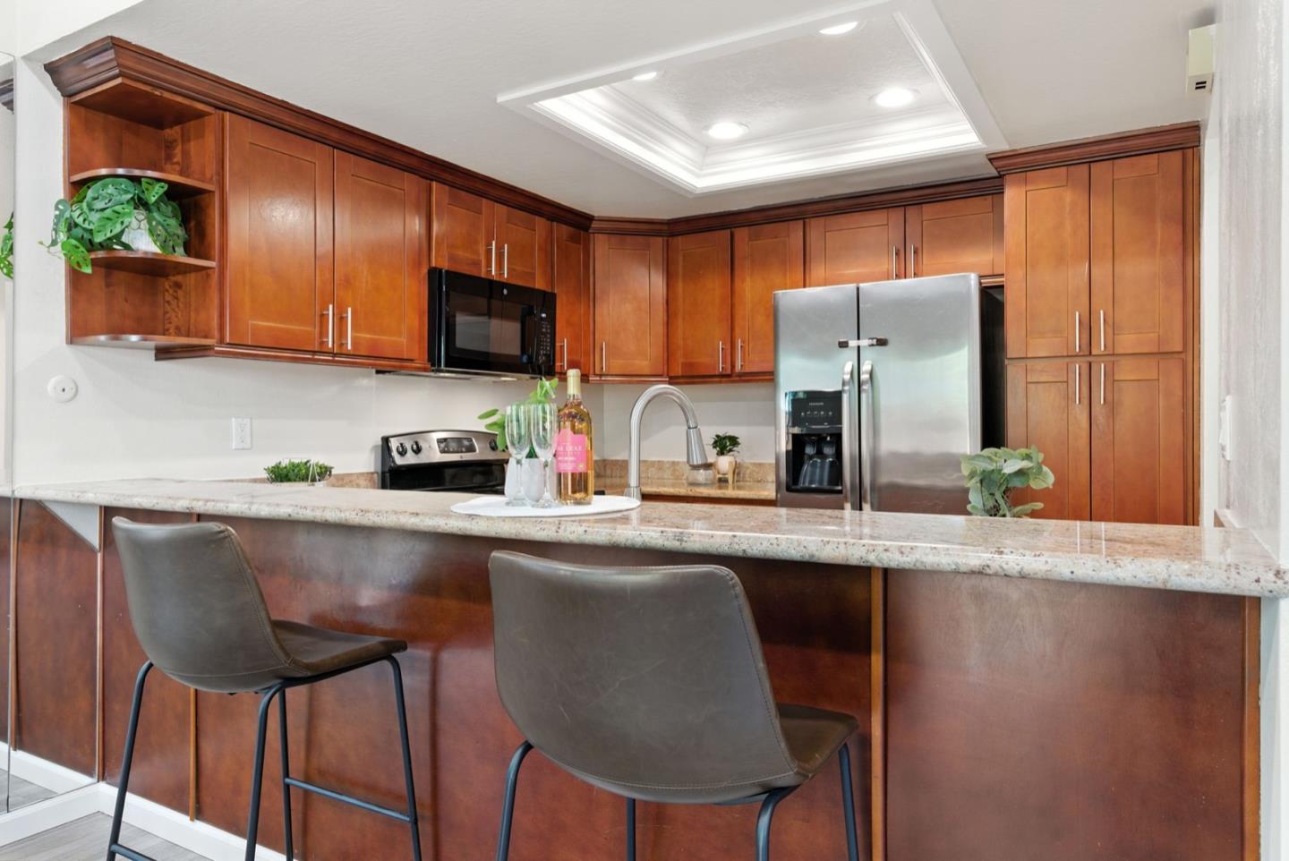 Detail Gallery Image 14 of 43 For 20173 Northcrest Sq, Cupertino,  CA 95014 - 2 Beds | 2 Baths