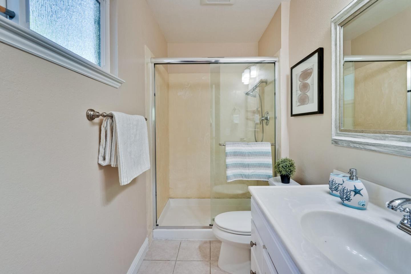 Detail Gallery Image 17 of 24 For 1607 Kennedy Dr, Milpitas,  CA 95035 - 4 Beds | 2 Baths