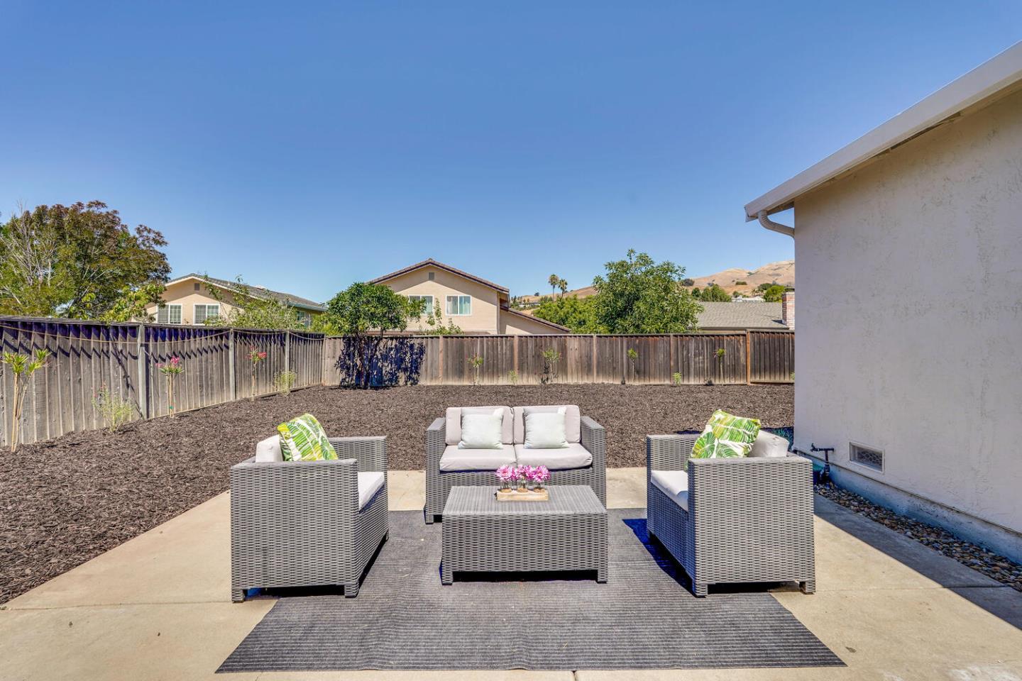 Detail Gallery Image 20 of 24 For 1607 Kennedy Dr, Milpitas,  CA 95035 - 4 Beds | 2 Baths