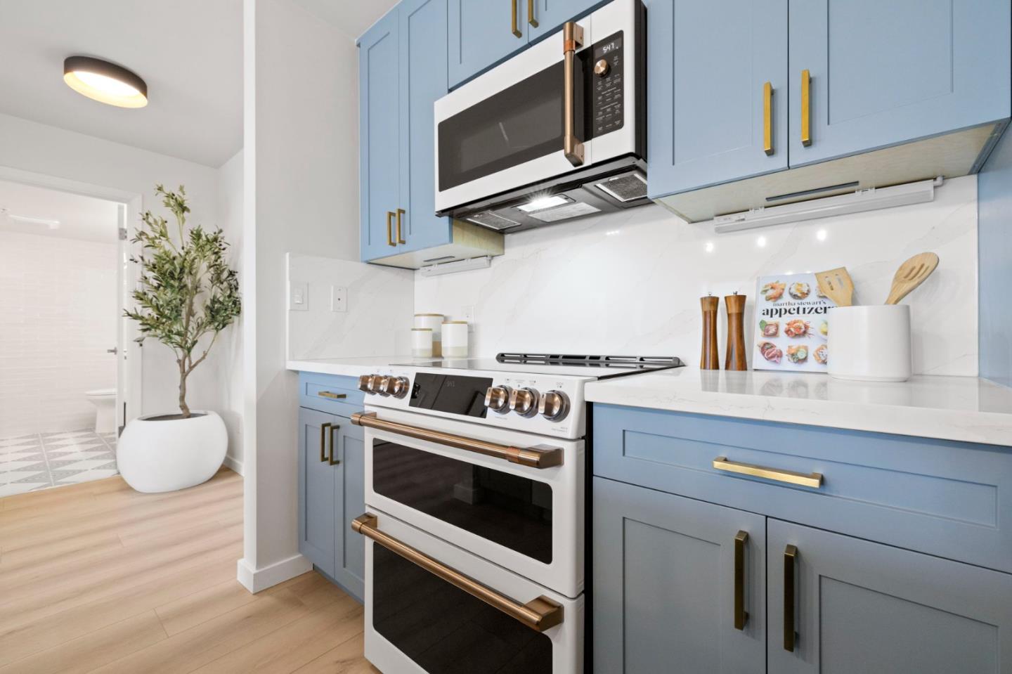 Detail Gallery Image 15 of 68 For 1483 Sutter St #517,  San Francisco,  CA 94109 - 2 Beds | 2 Baths