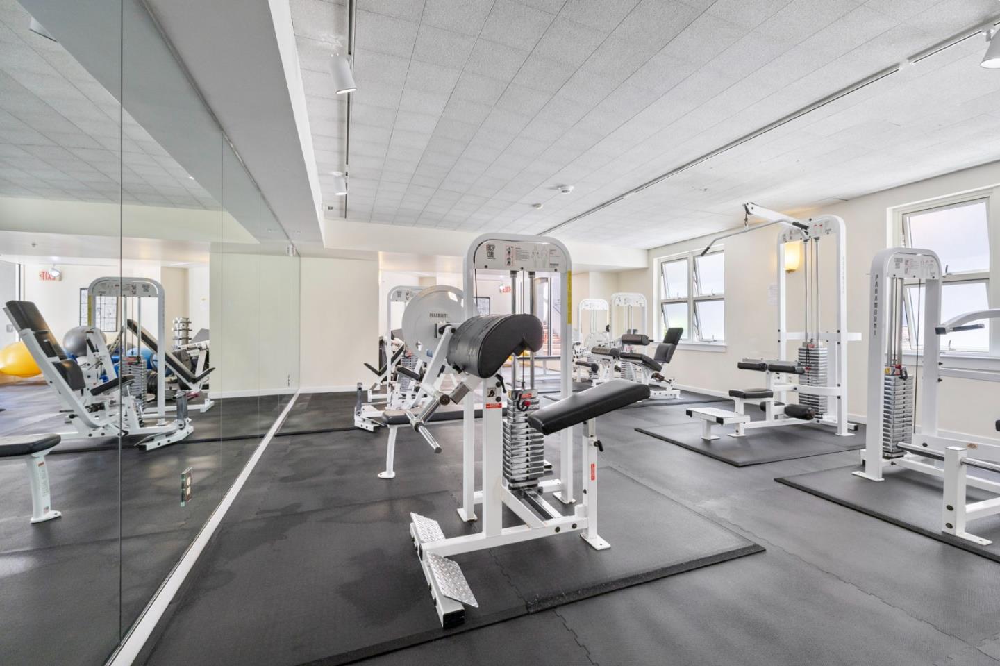 Detail Gallery Image 54 of 68 For 1483 Sutter St #517,  San Francisco,  CA 94109 - 2 Beds | 2 Baths