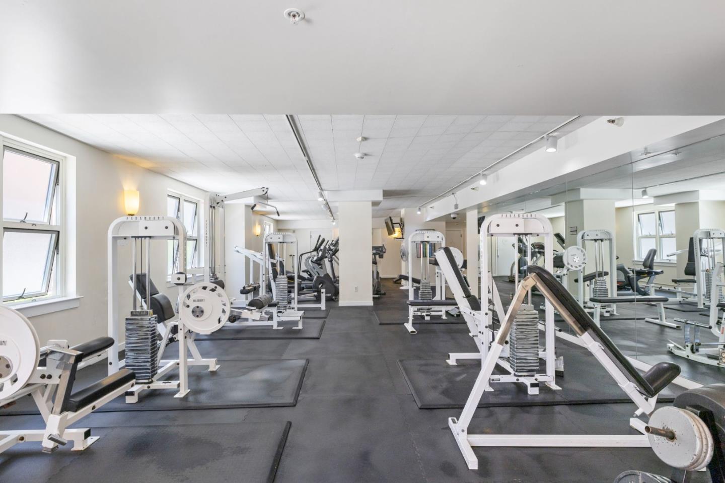 Detail Gallery Image 55 of 68 For 1483 Sutter St #517,  San Francisco,  CA 94109 - 2 Beds | 2 Baths