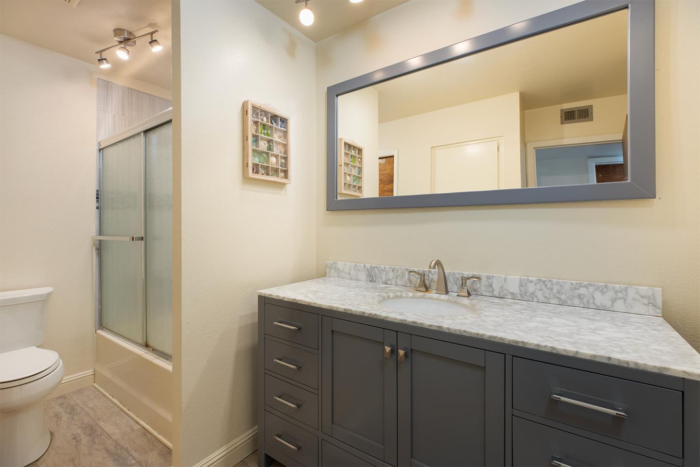 Detail Gallery Image 12 of 22 For 1925 46th Ave #121,  Capitola,  CA 95010 - 2 Beds | 1 Baths