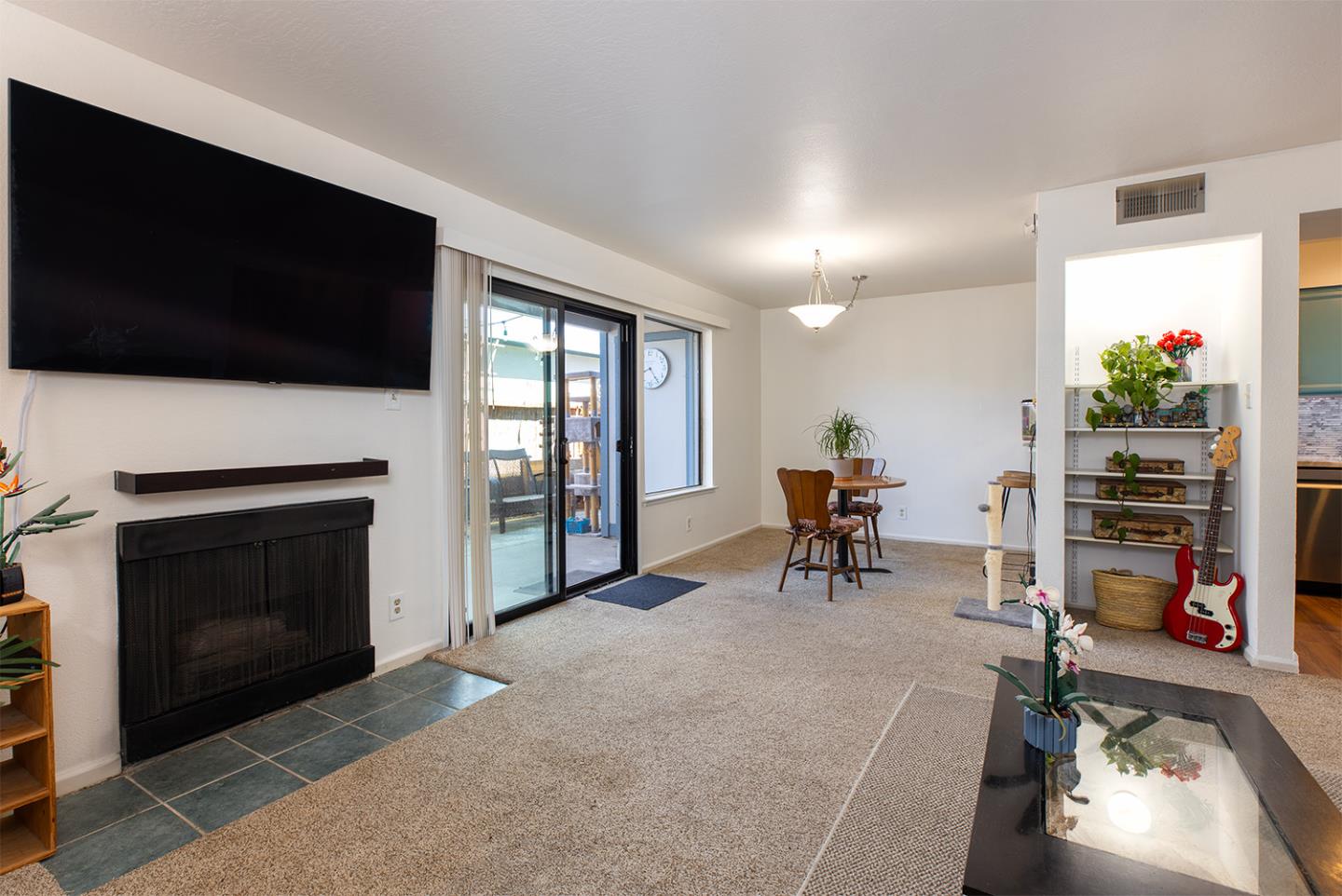 Detail Gallery Image 6 of 22 For 1925 46th Ave #121,  Capitola,  CA 95010 - 2 Beds | 1 Baths