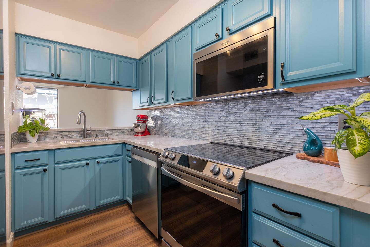 Detail Gallery Image 8 of 22 For 1925 46th Ave #121,  Capitola,  CA 95010 - 2 Beds | 1 Baths