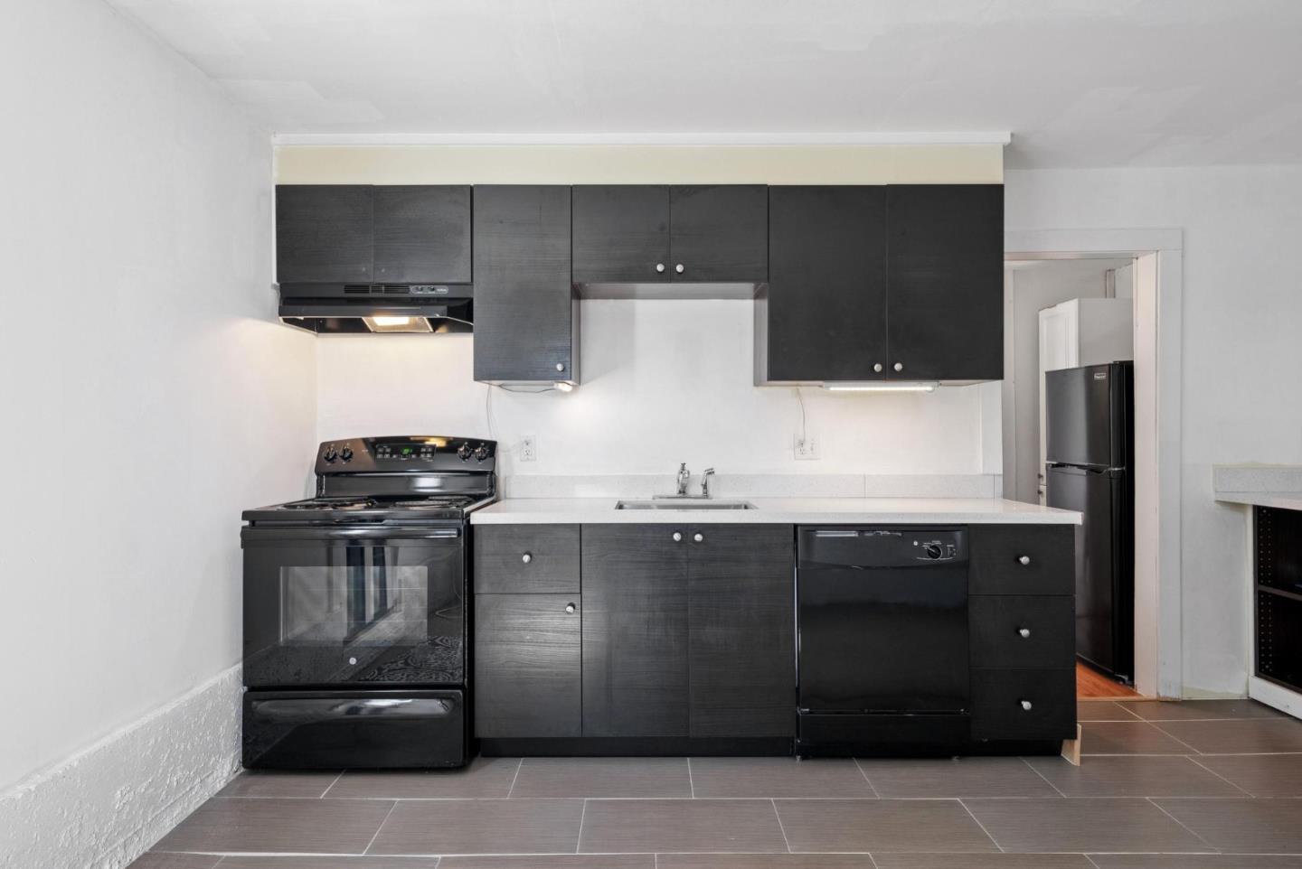 Detail Gallery Image 3 of 14 For 502 Vermont Ave #B,  Moss Beach,  CA 94038 - 2 Beds | 2 Baths