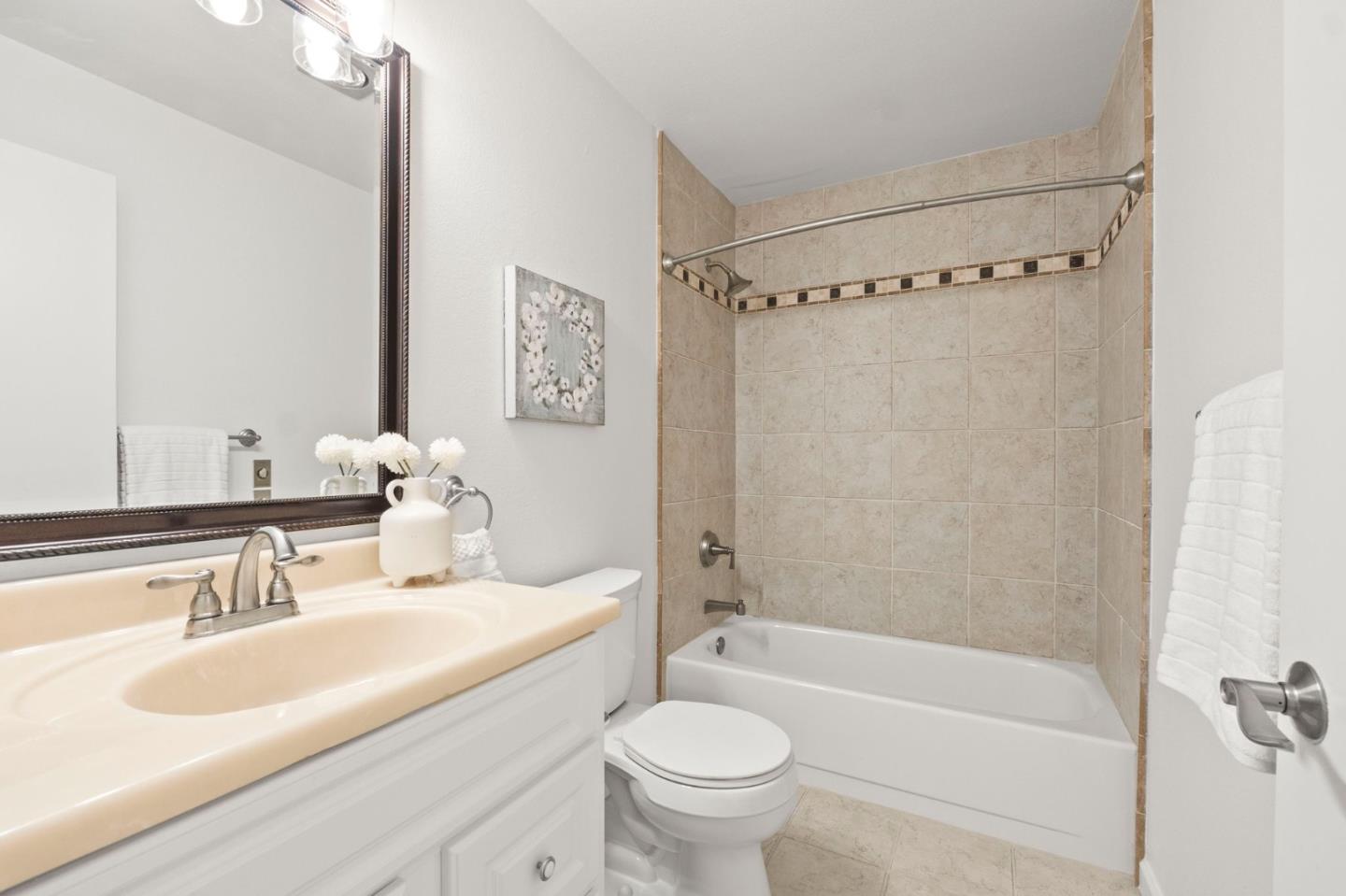 Detail Gallery Image 22 of 37 For 903 Apricot Ave #C,  Campbell,  CA 95008 - 2 Beds | 2 Baths