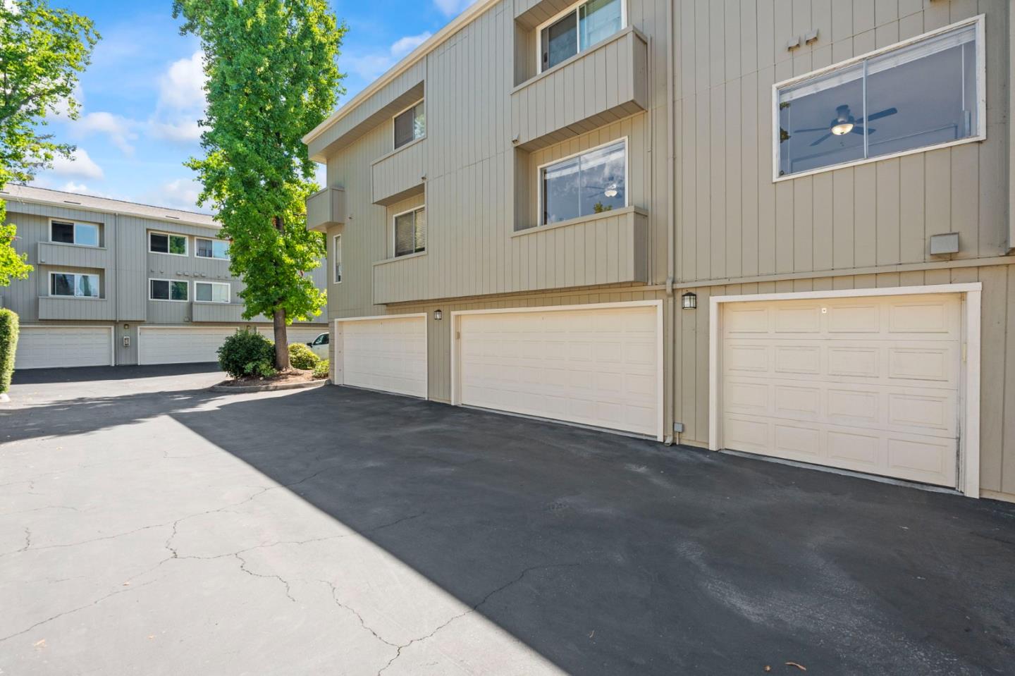 Detail Gallery Image 24 of 37 For 903 Apricot Ave #C,  Campbell,  CA 95008 - 2 Beds | 2 Baths