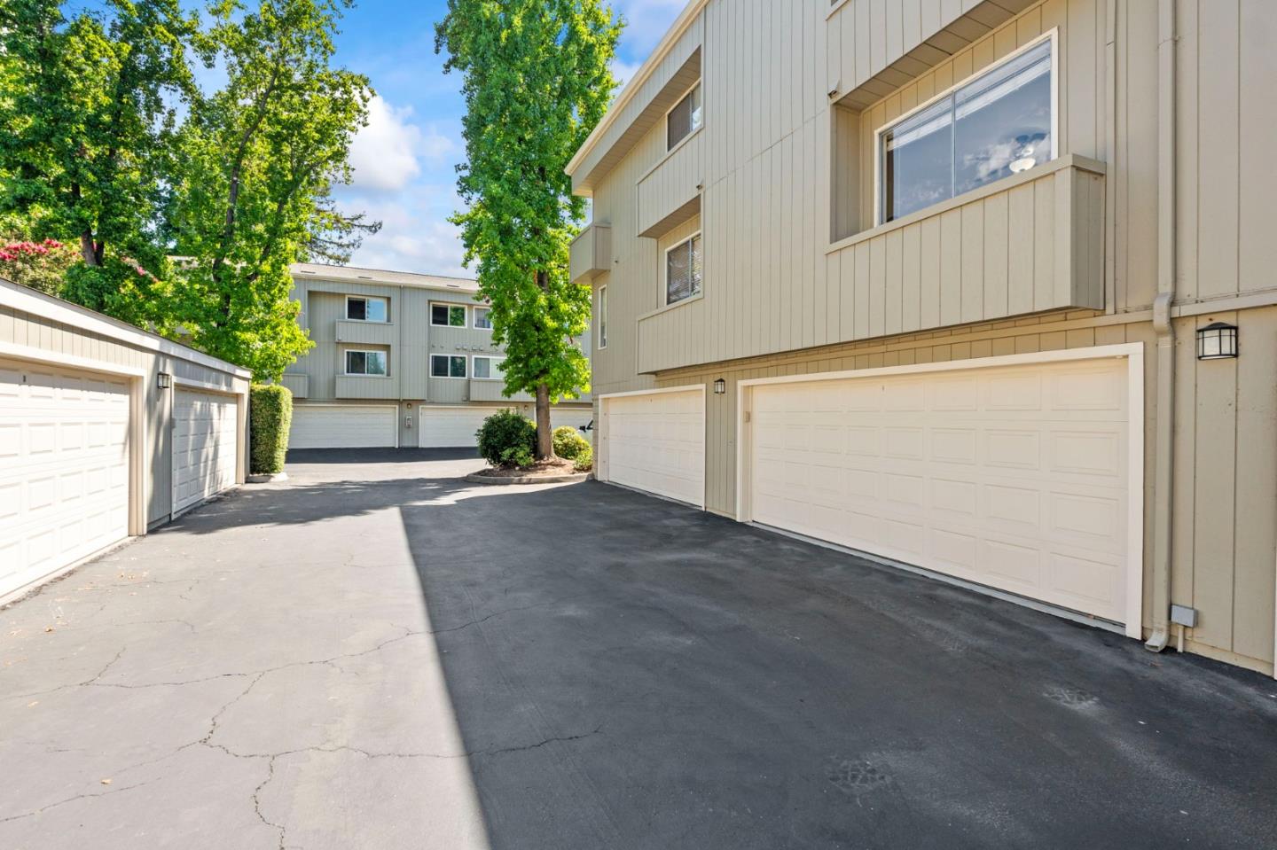 Detail Gallery Image 25 of 37 For 903 Apricot Ave #C,  Campbell,  CA 95008 - 2 Beds | 2 Baths