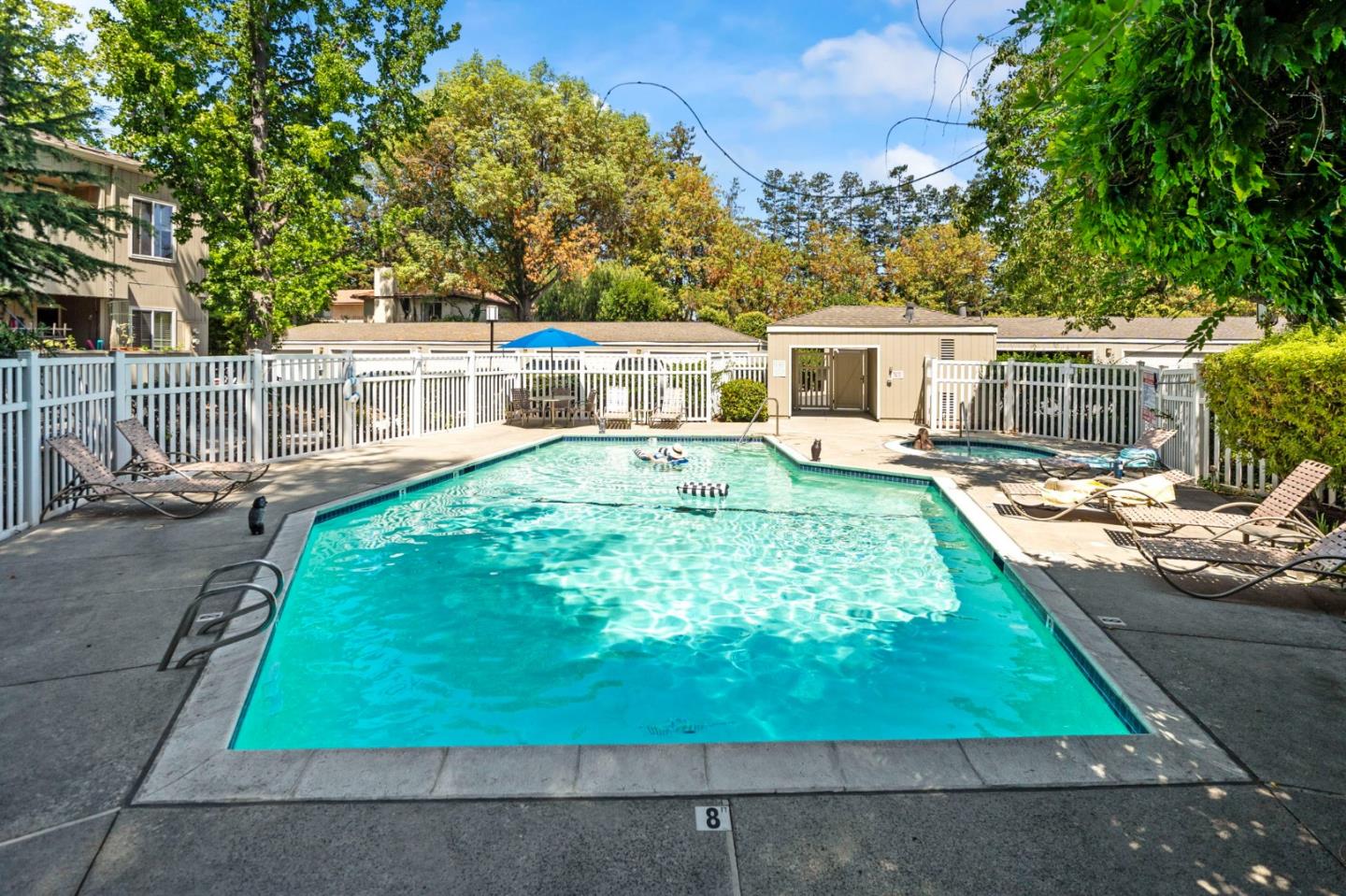 Detail Gallery Image 27 of 37 For 903 Apricot Ave #C,  Campbell,  CA 95008 - 2 Beds | 2 Baths