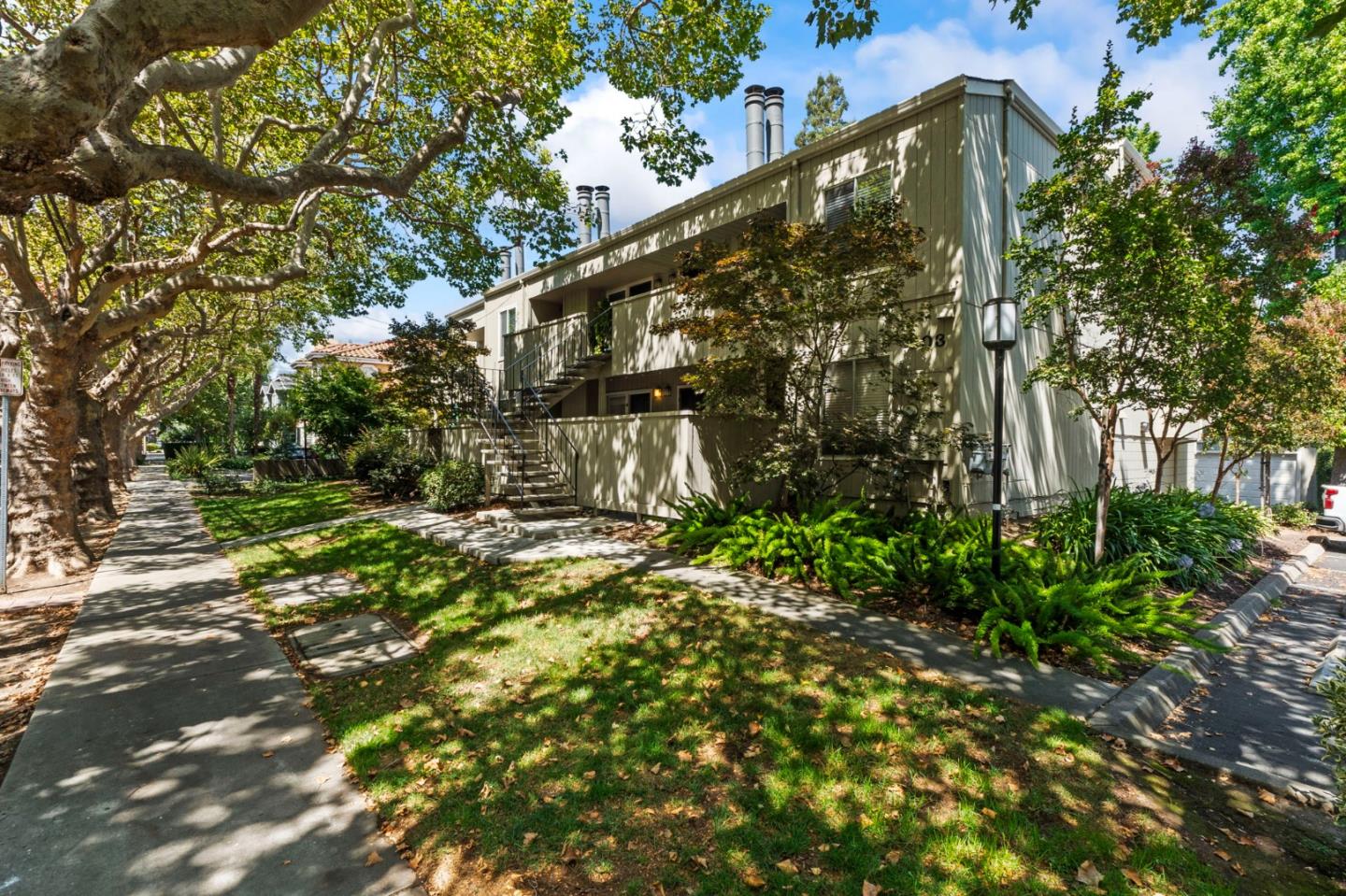 Detail Gallery Image 28 of 37 For 903 Apricot Ave #C,  Campbell,  CA 95008 - 2 Beds | 2 Baths