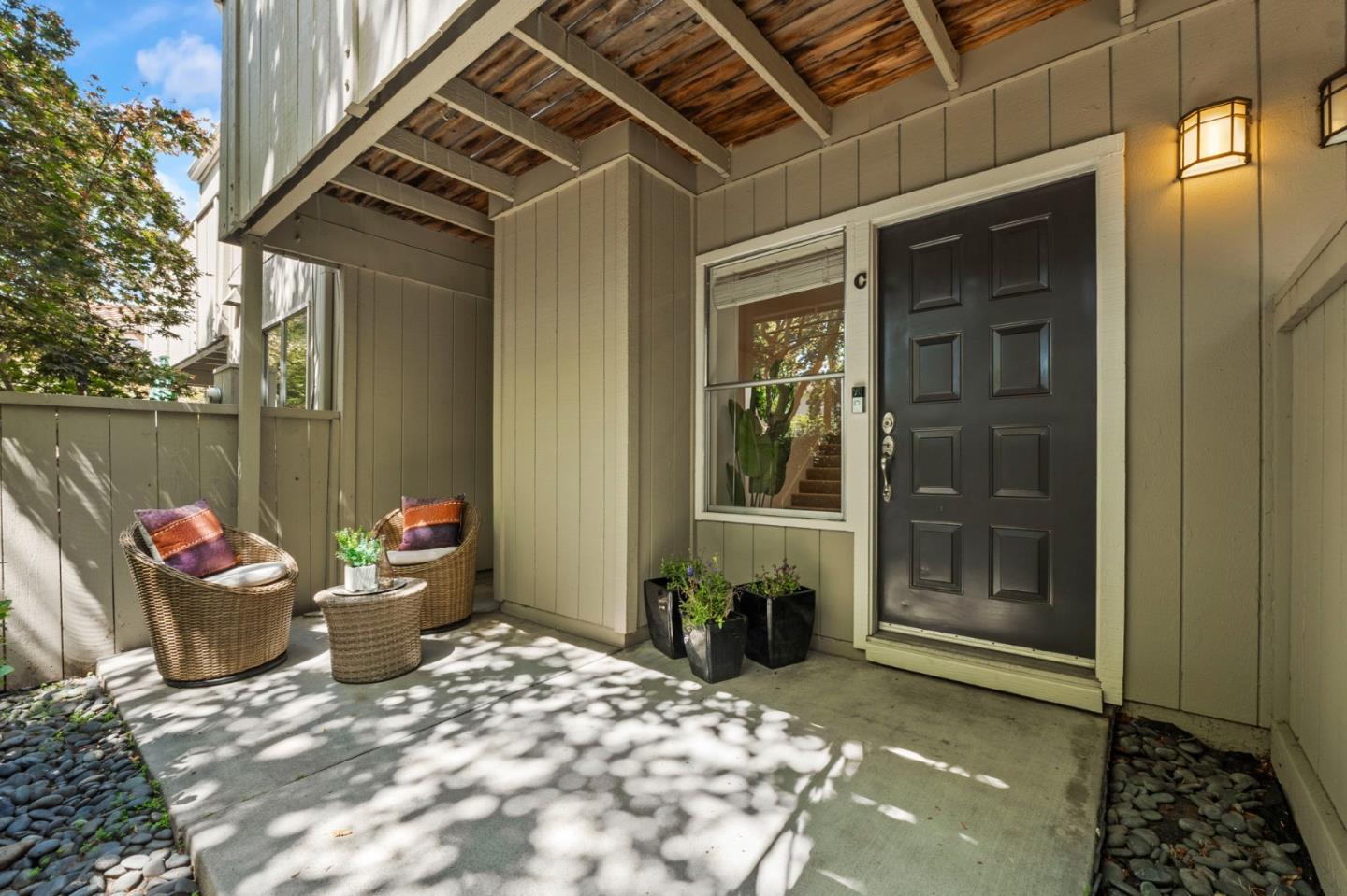 Detail Gallery Image 4 of 37 For 903 Apricot Ave #C,  Campbell,  CA 95008 - 2 Beds | 2 Baths
