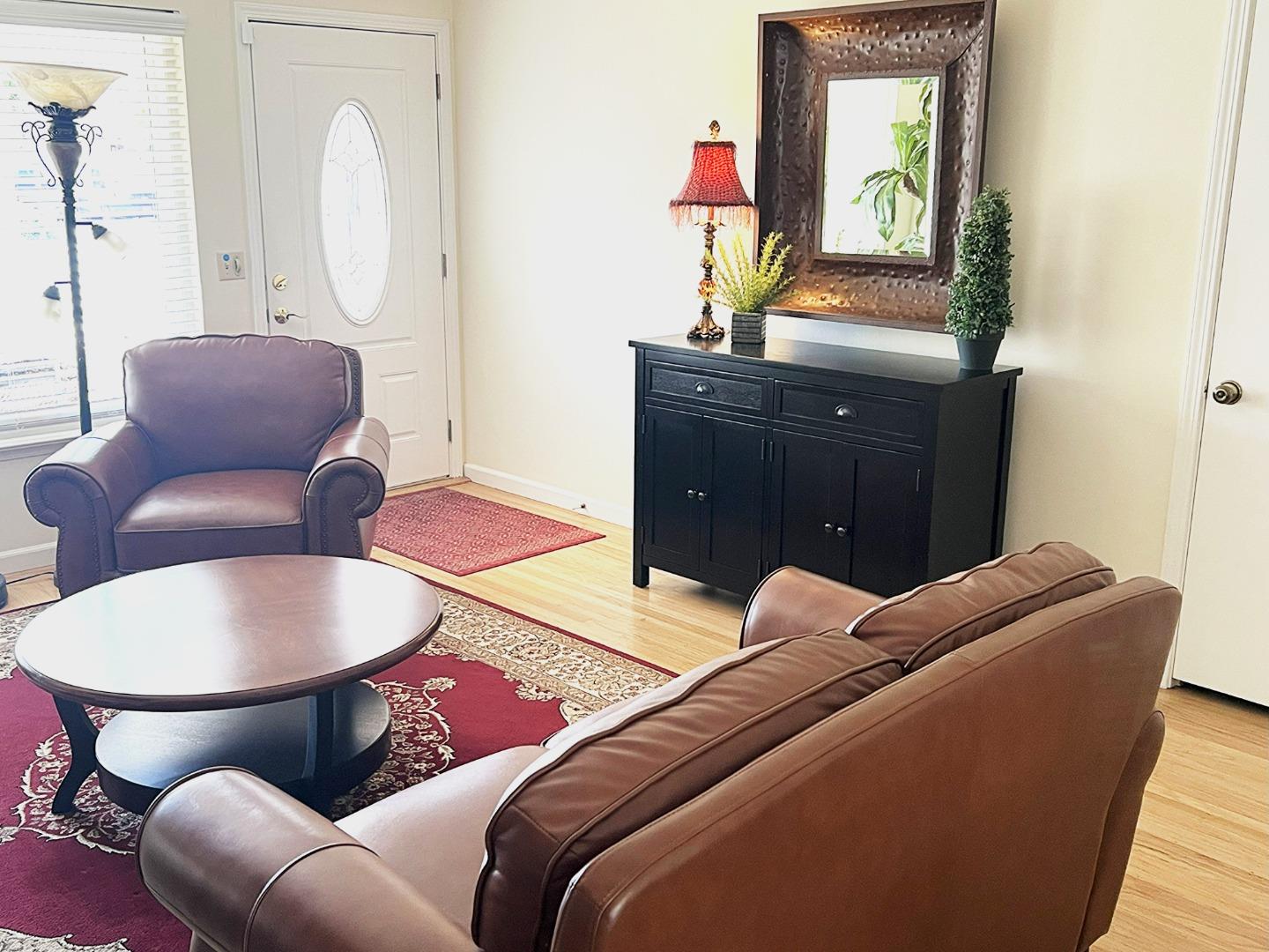 Detail Gallery Image 4 of 20 For 4927 Leigh Ave, San Jose,  CA 95124 - 3 Beds | 2 Baths